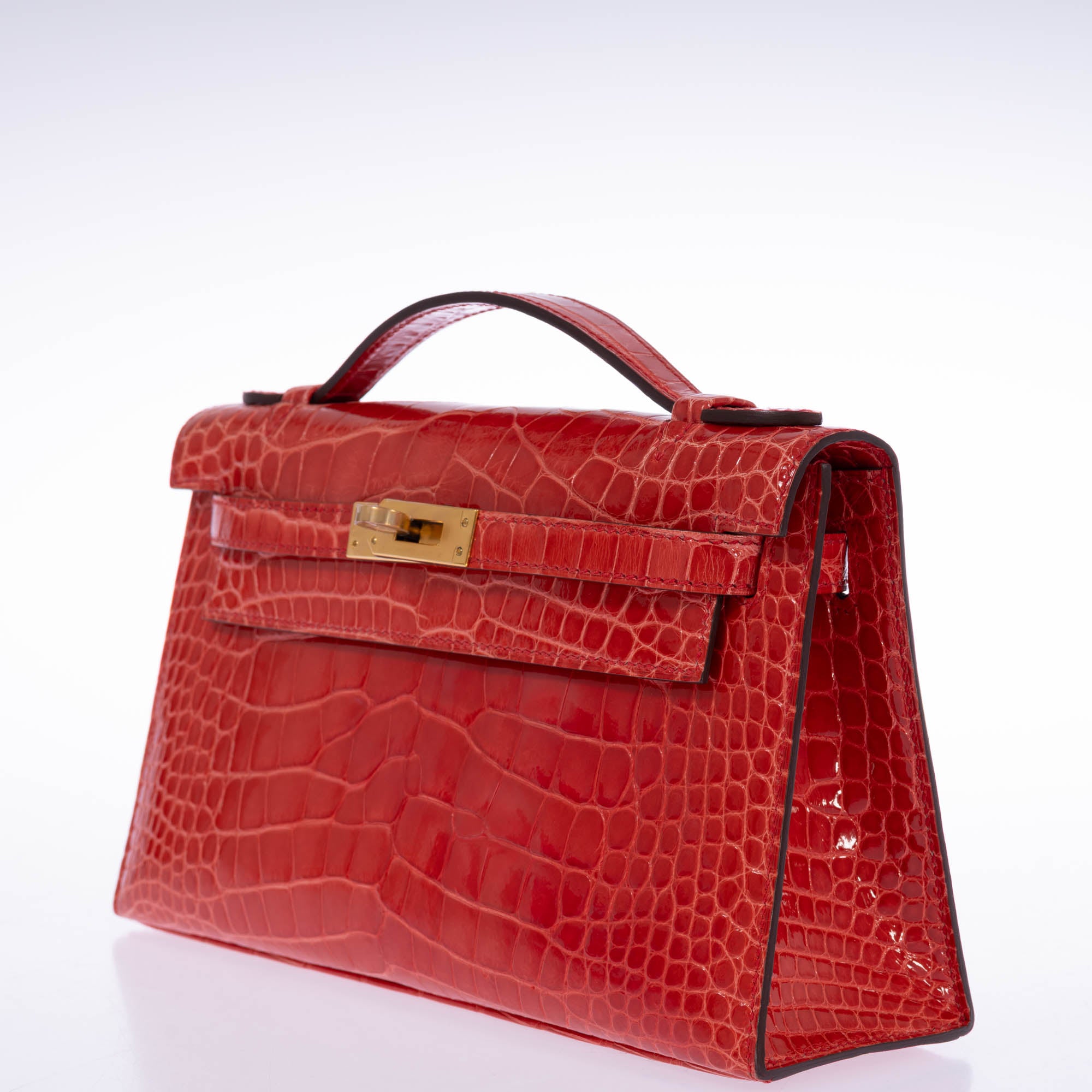 Hermès Kelly Pochette Rouge de Coeur Shiny Alligator Gold Hardware