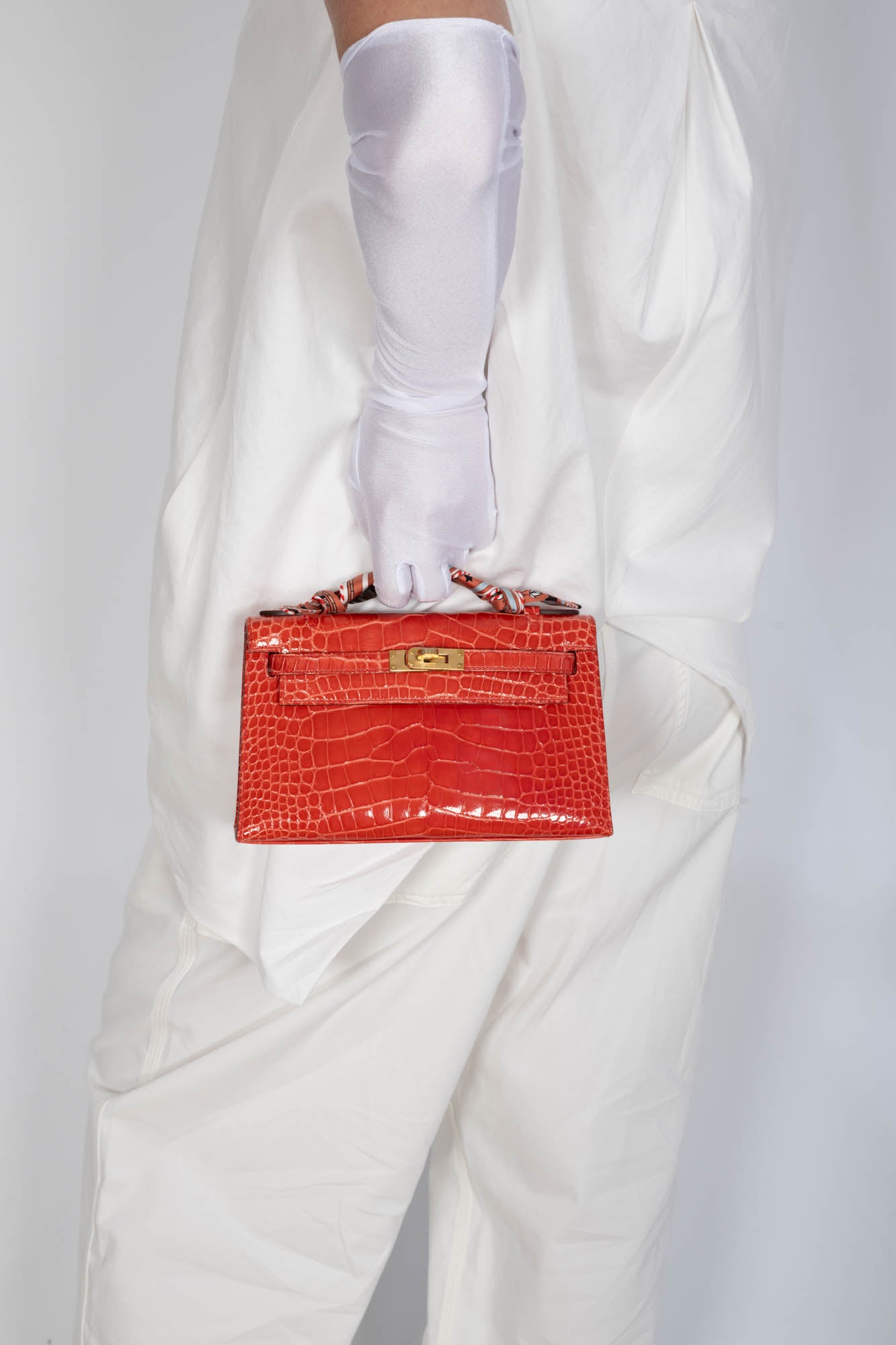 Hermès Kelly Pochette Rouge de Coeur Shiny Alligator Gold Hardware