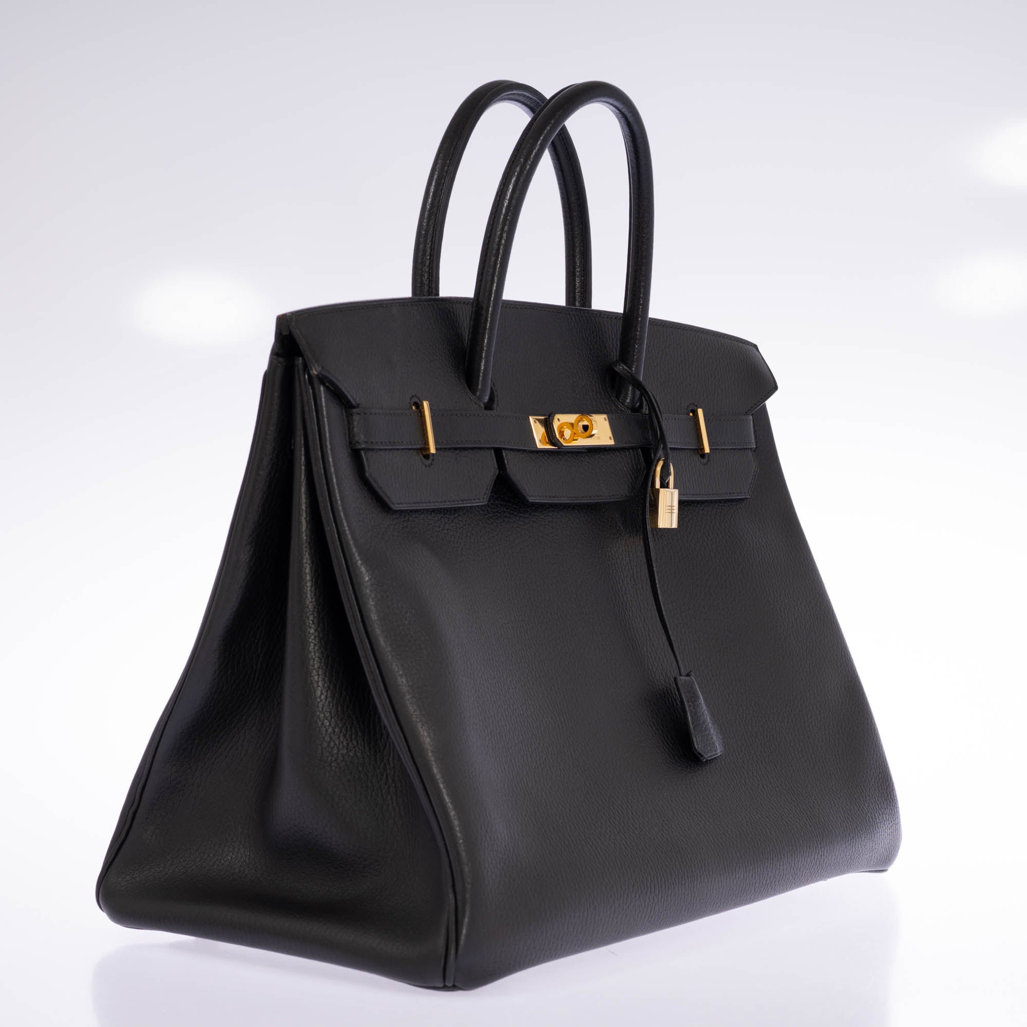 Hermès Birkin 40 Noir Vache Ardennes Gold Hardware