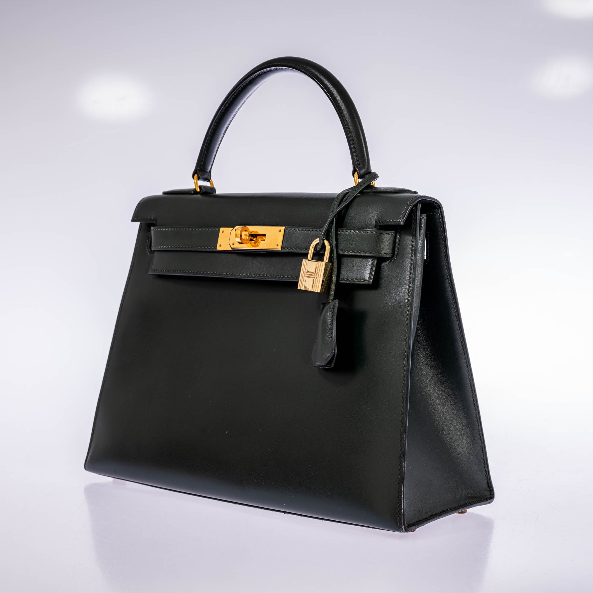 Hermès Kelly 28 Sellier Vert Anglais Box Calf Gold Hardware