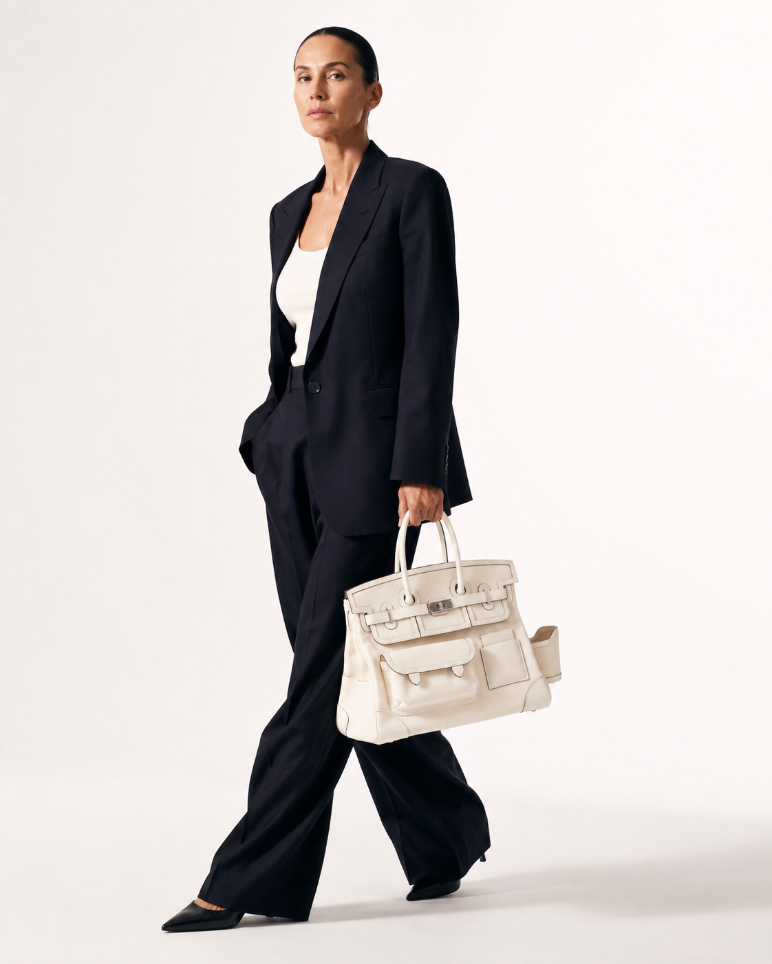 Hermès Cargo Birkin 35 Nata Toile Goeland and Swift Palladium Hardware carried by model