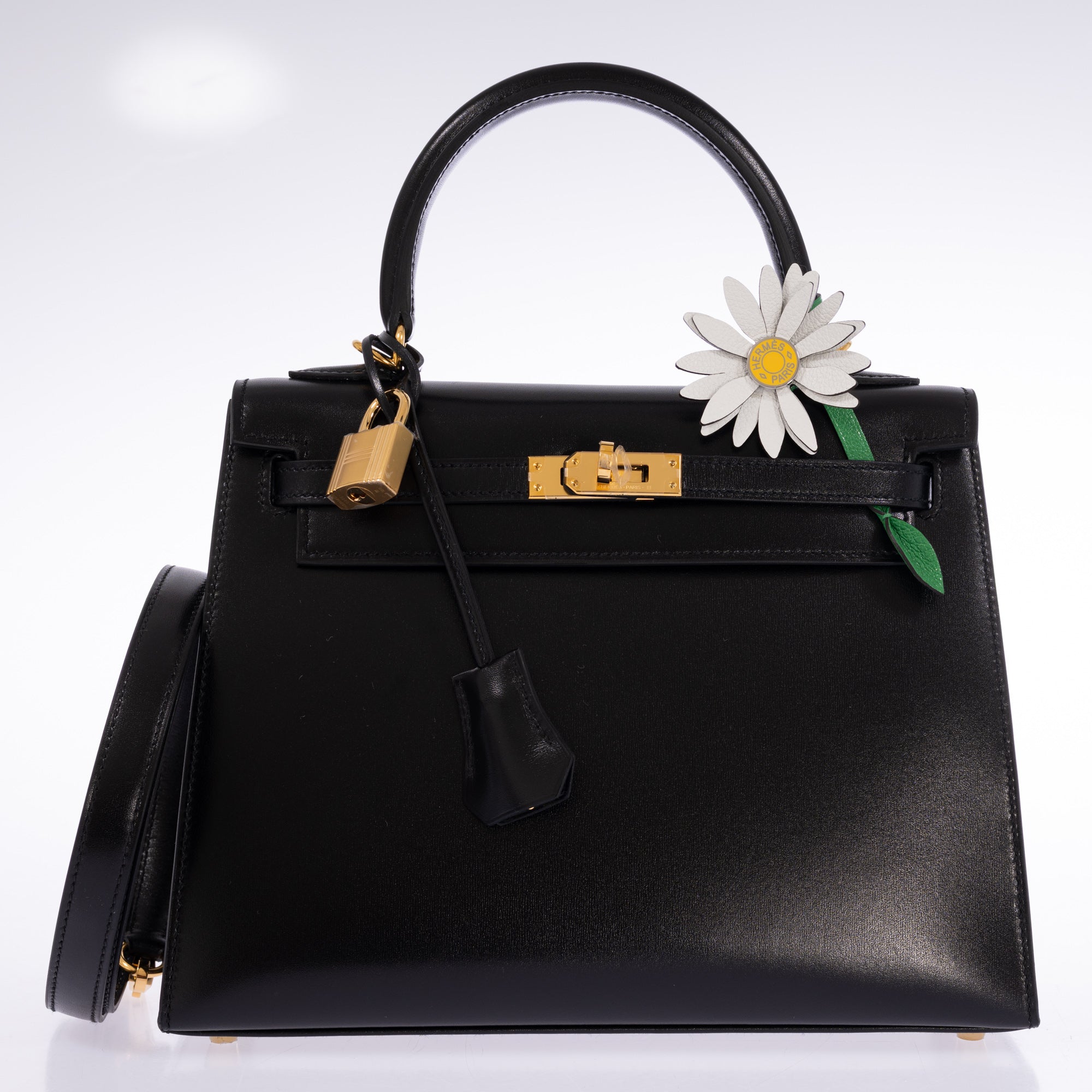 HERMES【空箱】金具カバー有✨ Hermès Kelly 25 Sellier Noir Box Calf Gold Hardware | JANEFINDS