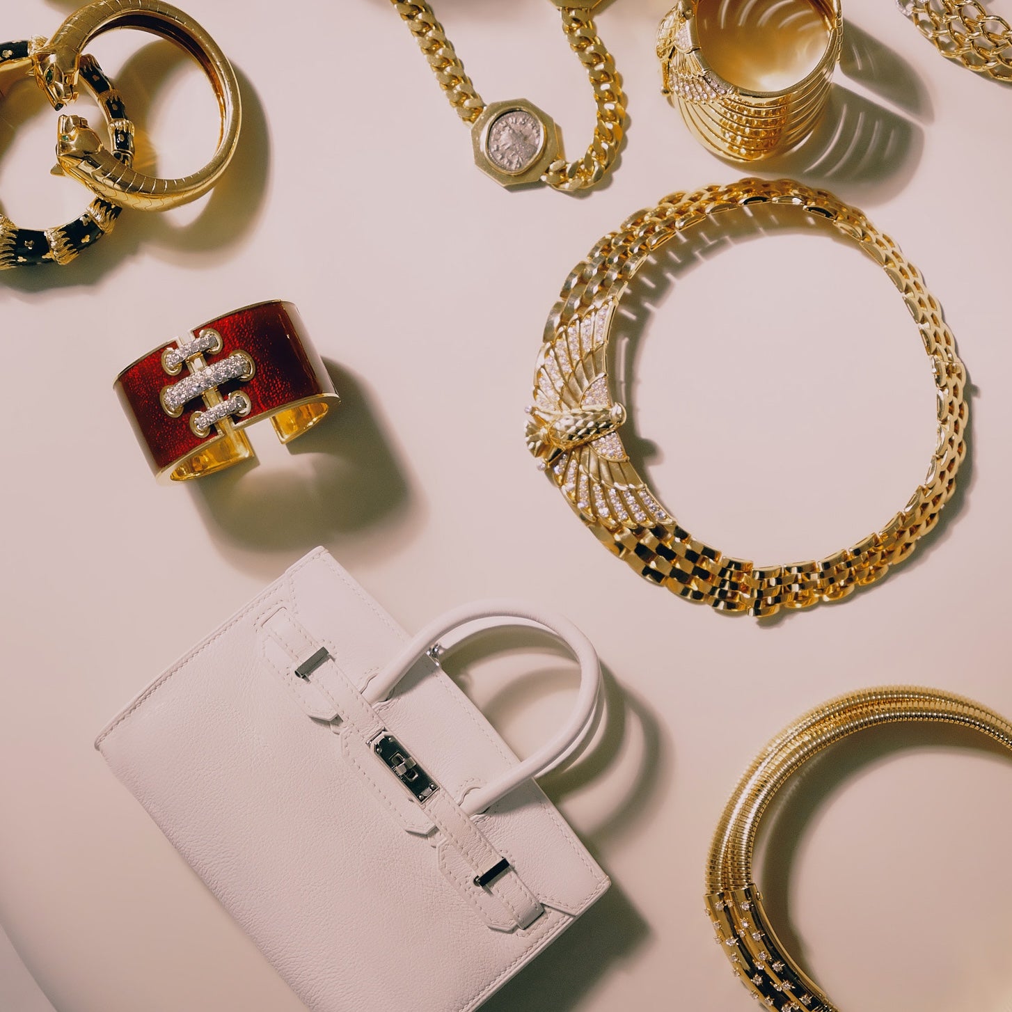 JaneFinds. The World's Leading Hermès Collector and Curator