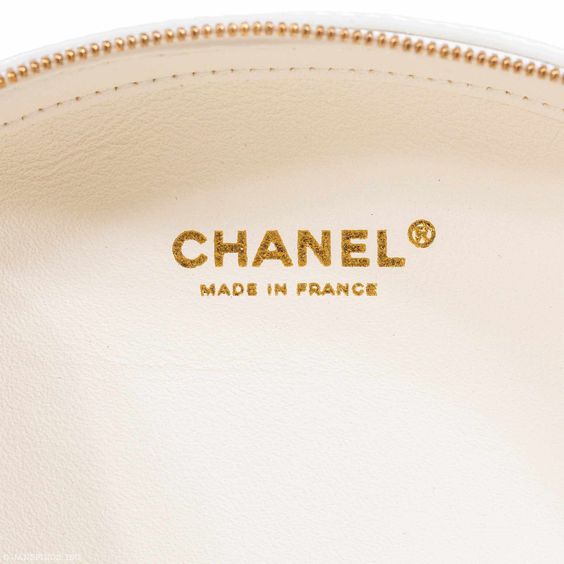 Chanel La Pausa Oval Evening Bag White Chevron Lambskin Multicolor Appliqué Gold Hardware