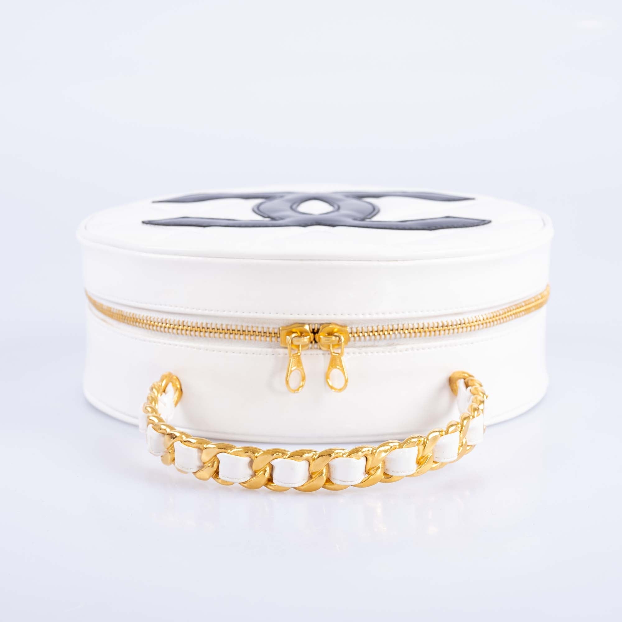 Chanel Round CC Vanity White and Black Patent Leather Gold Hardware