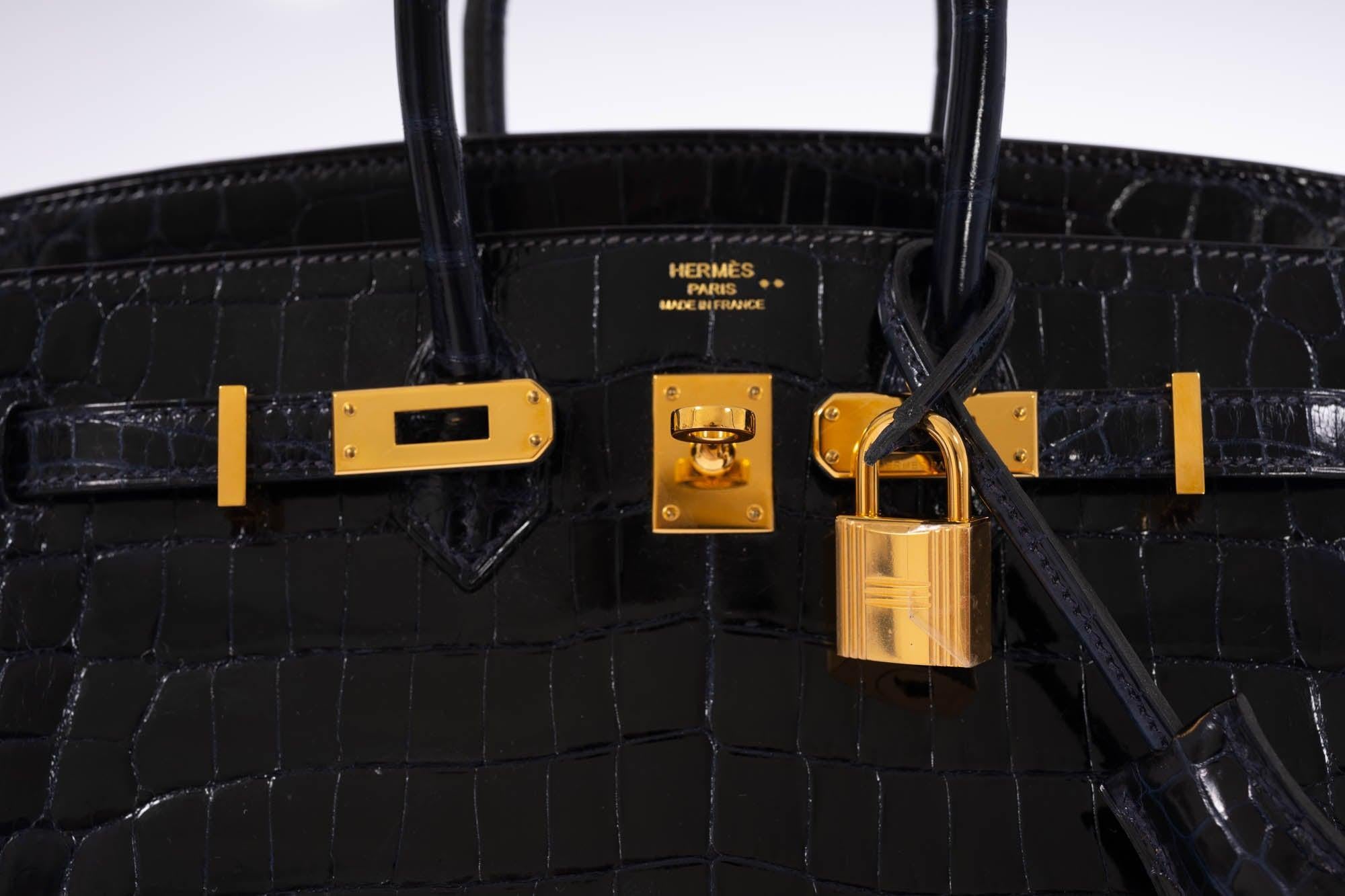 Hermès Birkin 25 Bleu Marine Shiny Niloticus Crocodile Gold Hardware