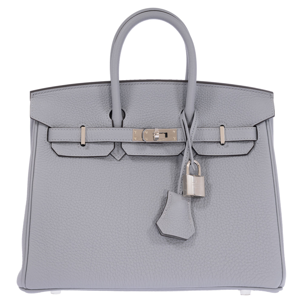 Hermès Birkin 25 Gris Meyer Togo Palladium Hardware, front view, flap closed with straps fastened at the turn-lock, padlock and clochette attached