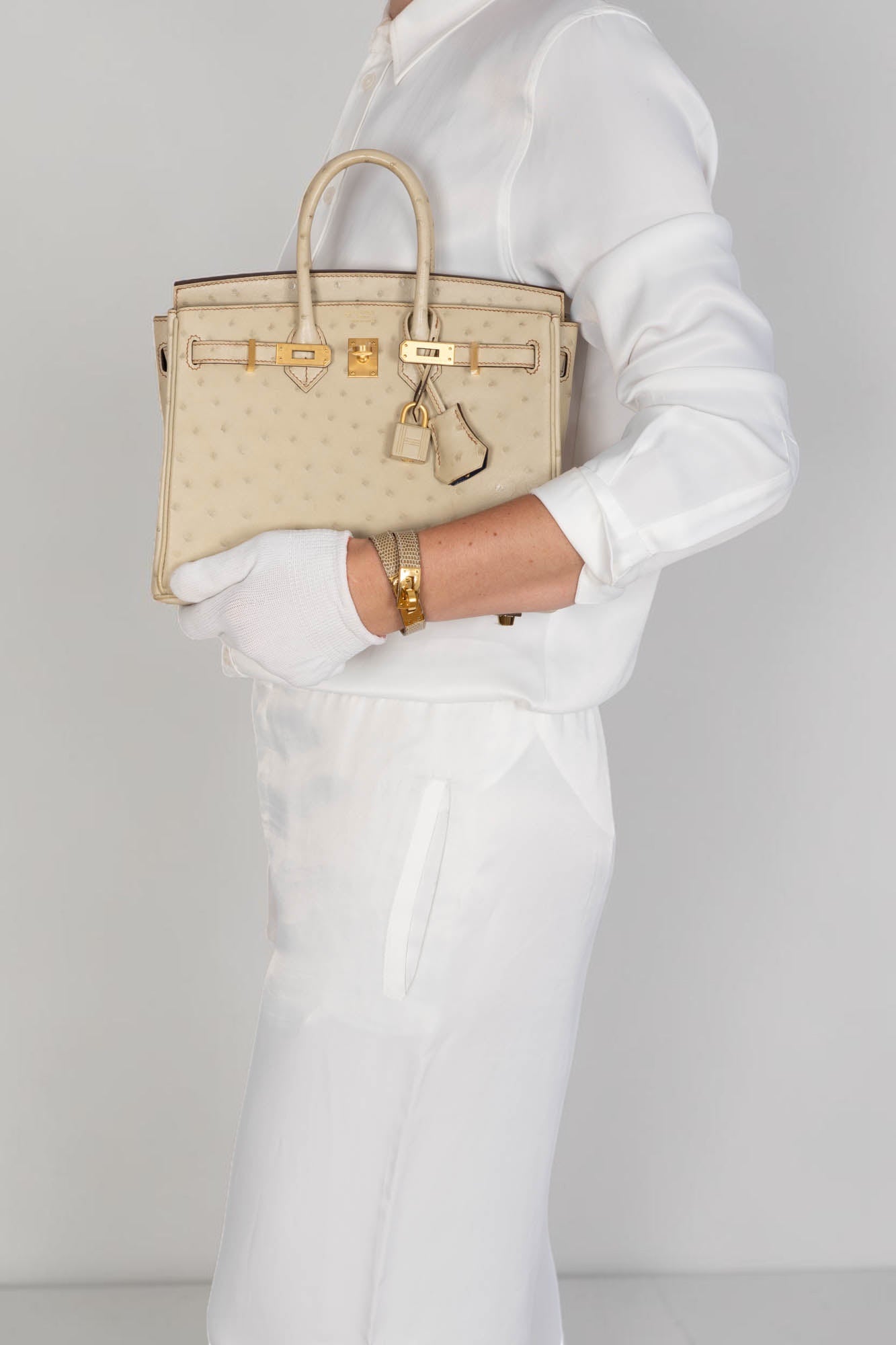 Hermès Birkin 25 HSS Nata Ostrich held at the waist