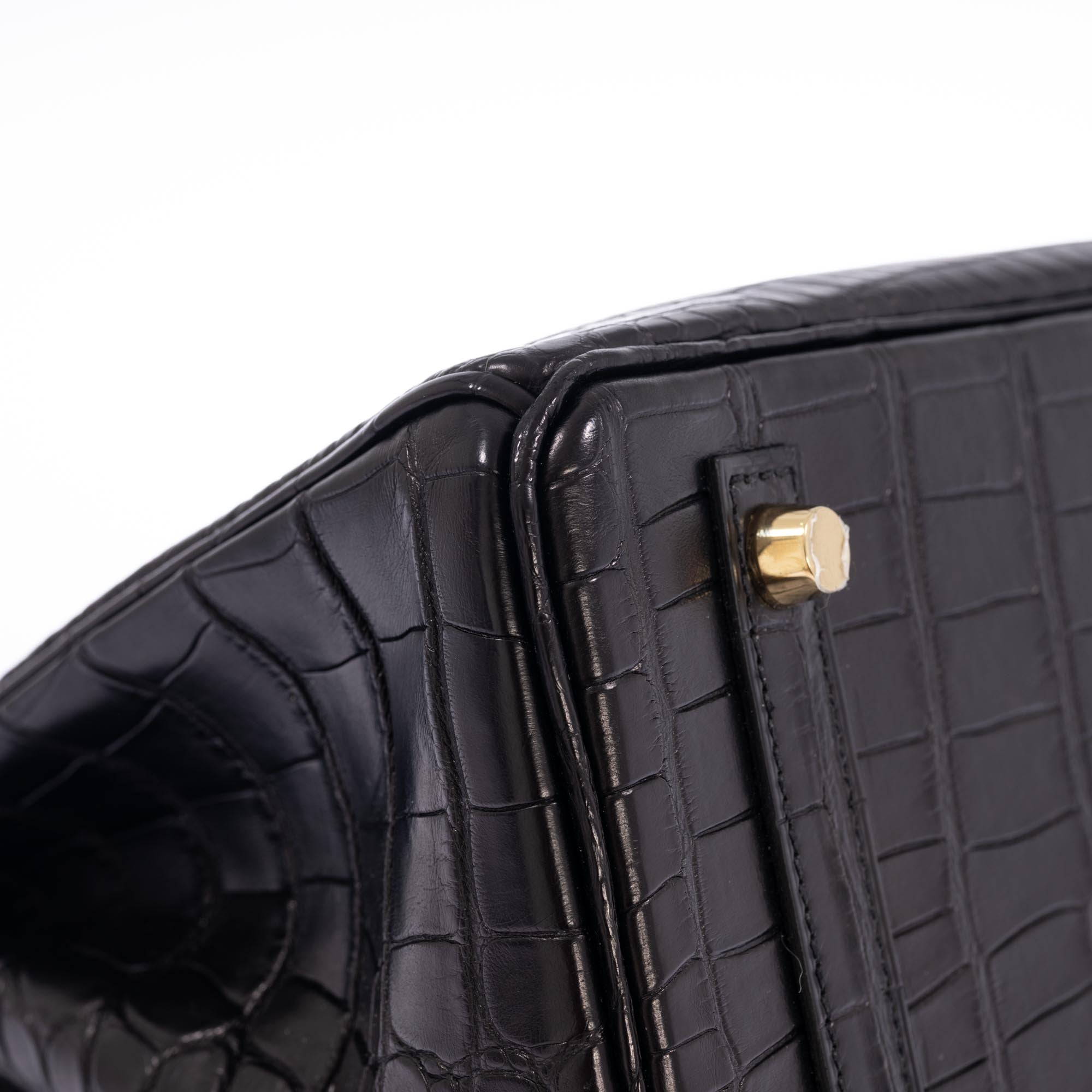 Hermès Birkin 30 Black Matte Alligator Gold Hardware