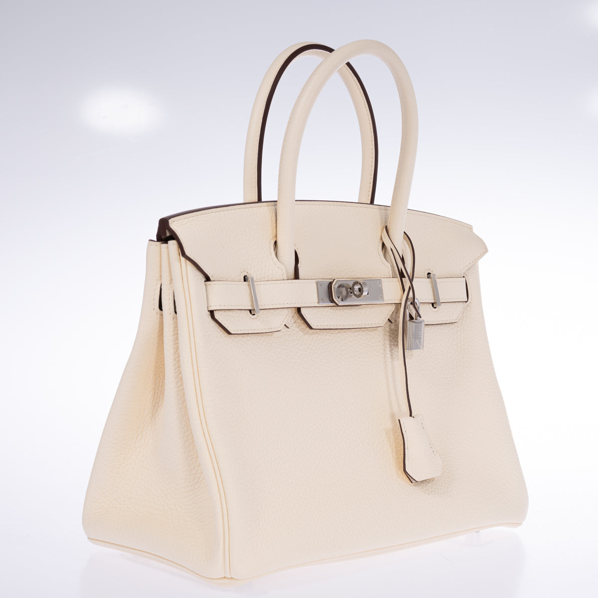 Hermès Birkin 30 Nata Togo Palladium Hardware, three-quarter view of the front and left side