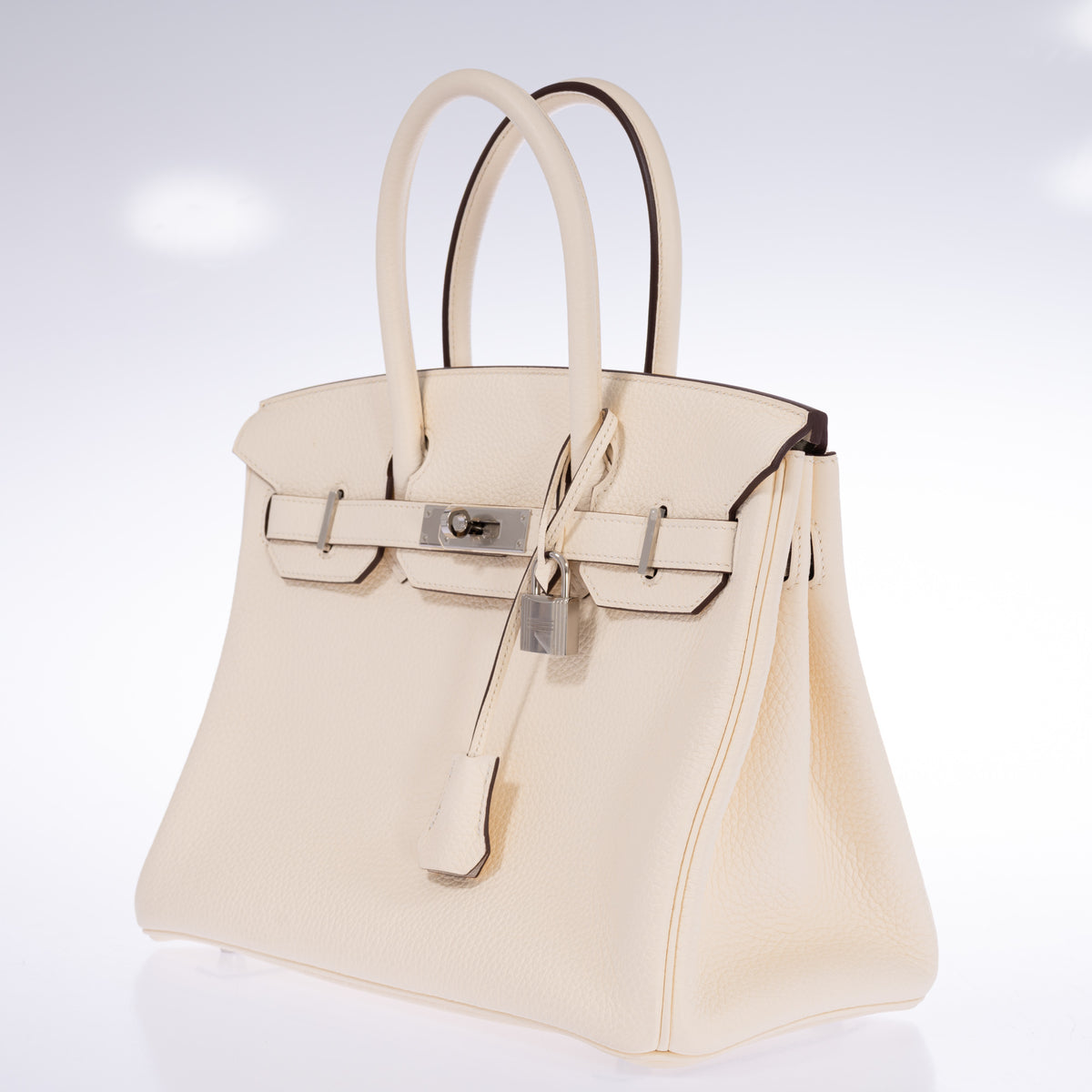 Hermès Birkin 30 Nata Togo Palladium Hardware, three-quarter view of the front and right side