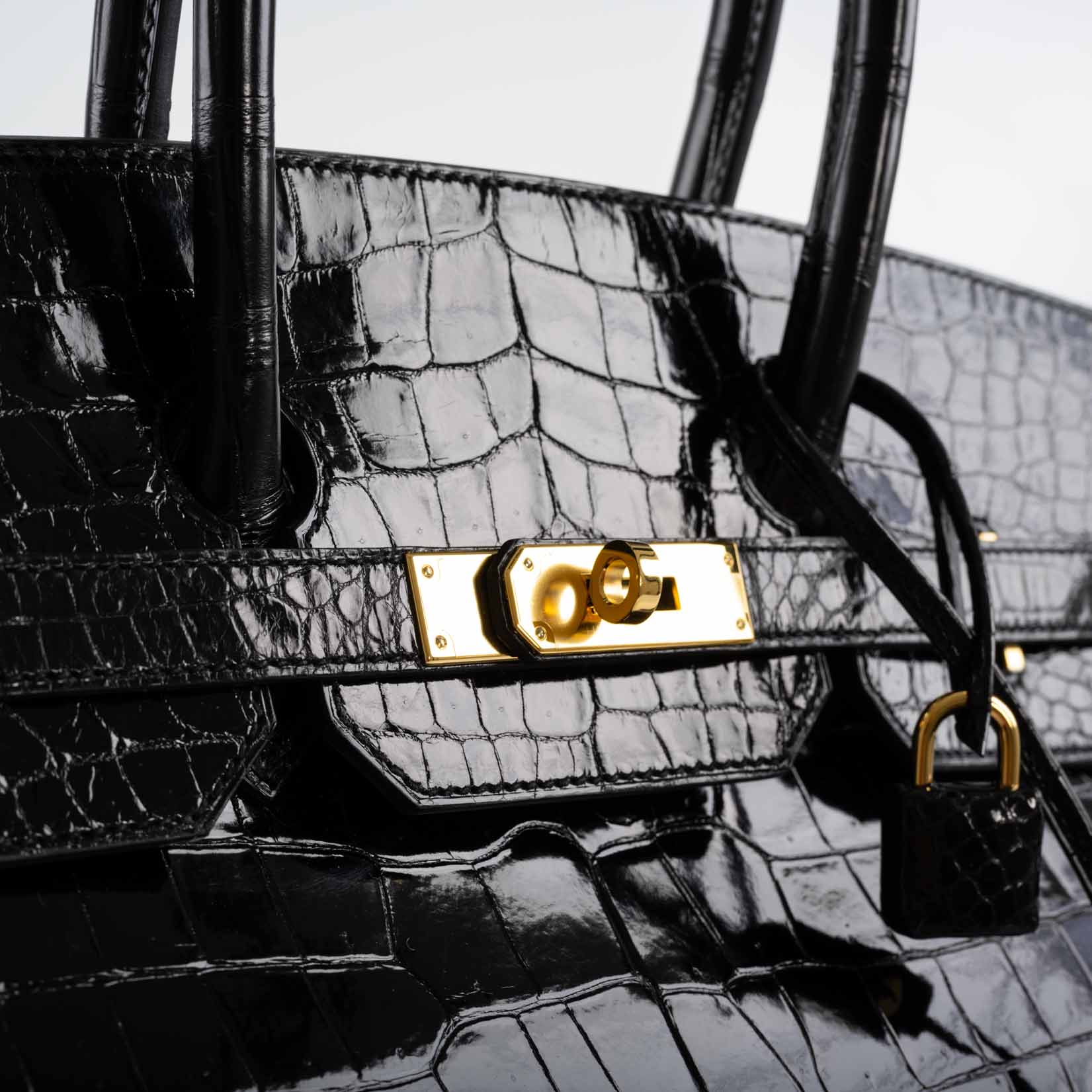 Hermès Birkin 35 Black Shiny Porosus Crocodile with Gold Hardware