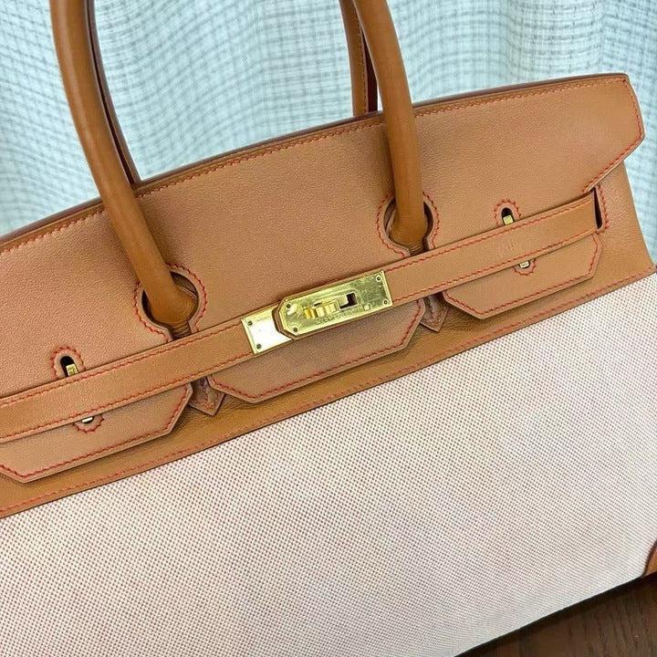 Hermès Birkin 35 in Gold Toile and Evergrain with Gold hardware, image 6 of 7