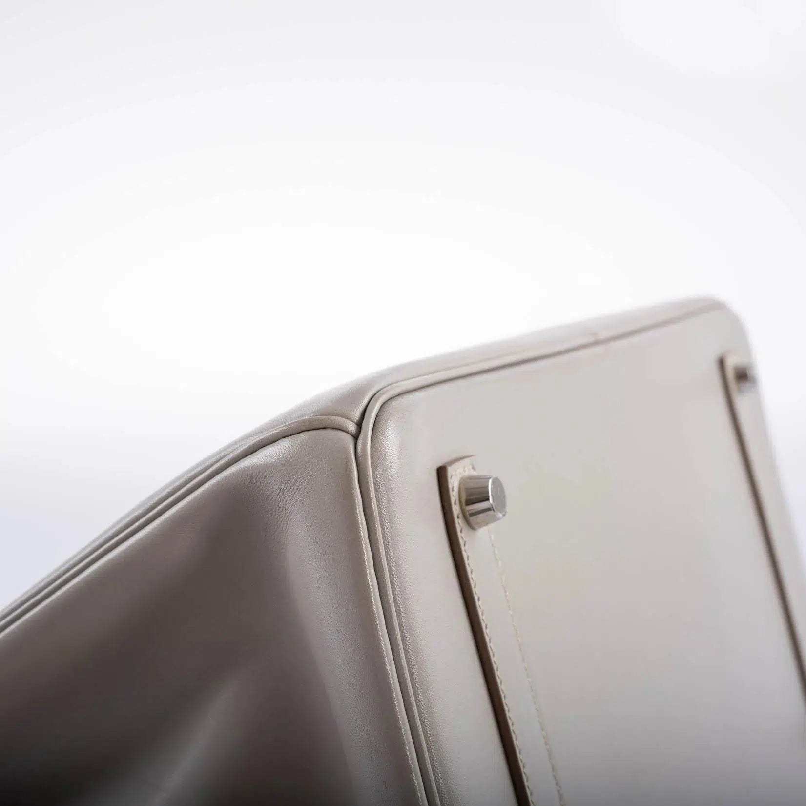 Hermès Birkin 35 Gris Perle Tadelakt Leather Guilloche Palladium Hardware