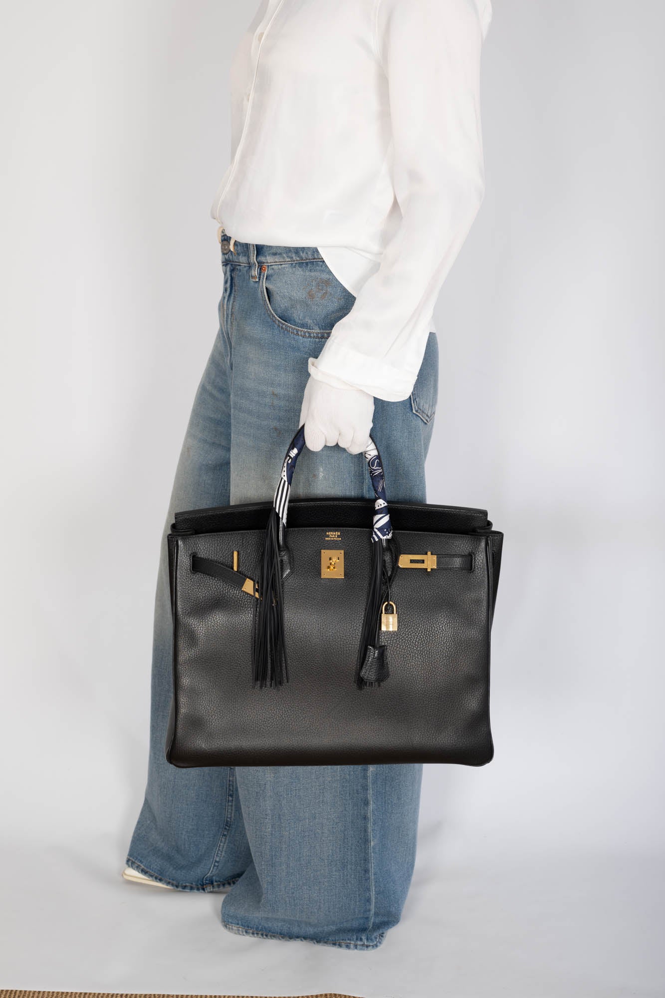 Hermès Birkin 40 Noir Vache Ardennes Gold Hardware