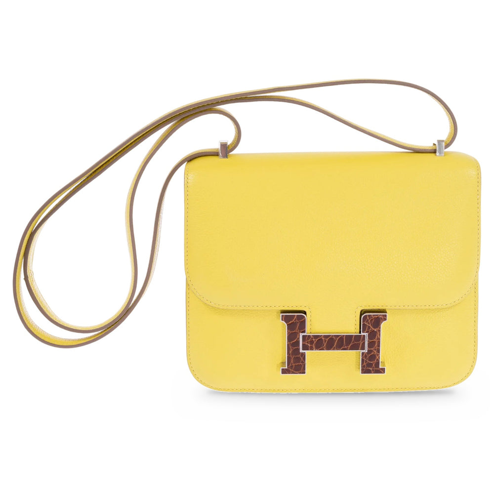 Hermès Constance 18 Mini Lime Evergrain Miel Alligator Buckle Palladium Hardware, front view with strap