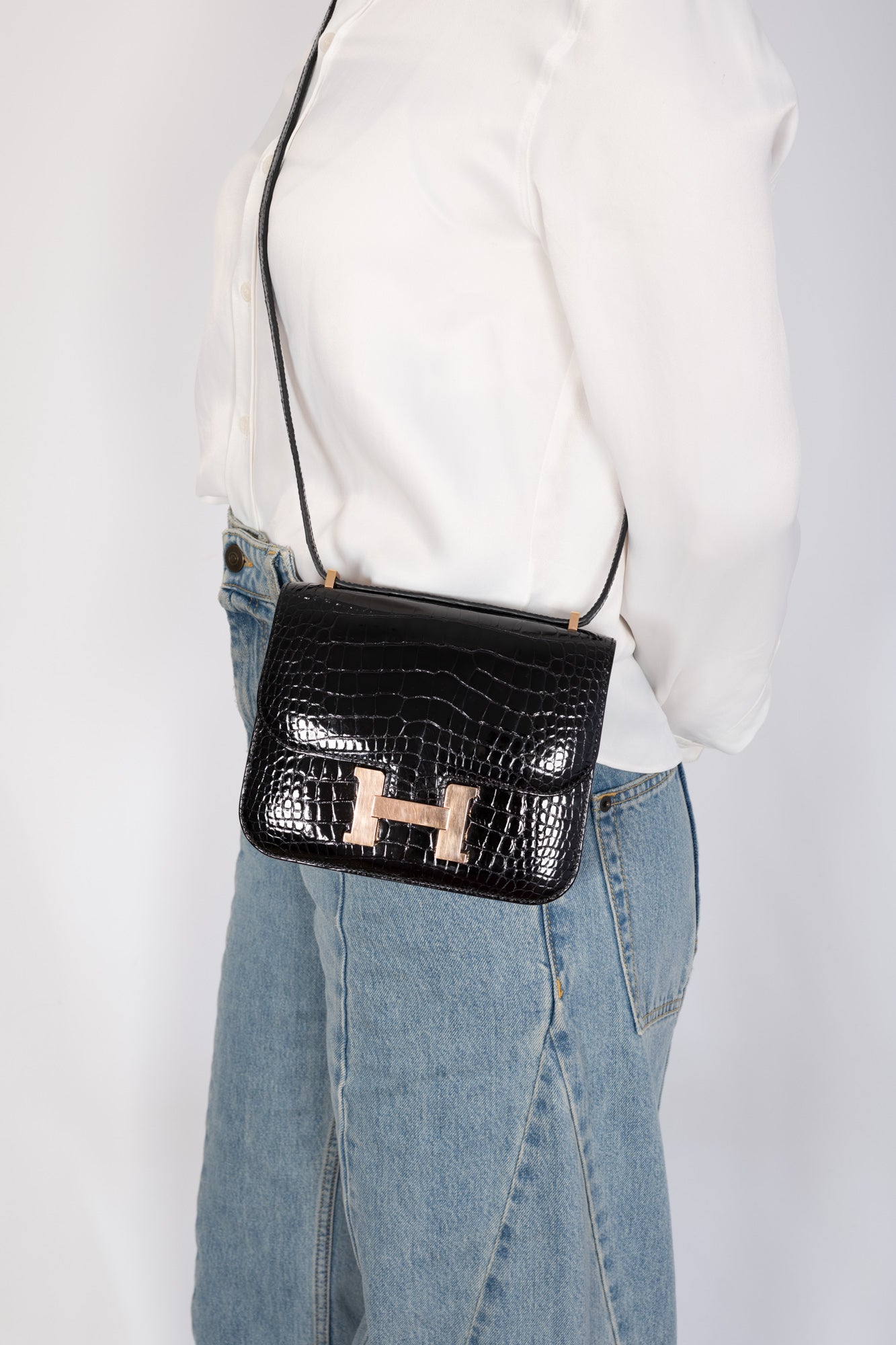 Hermès Constance 18 Noir Shiny Alligator Rose Gold Hardware
