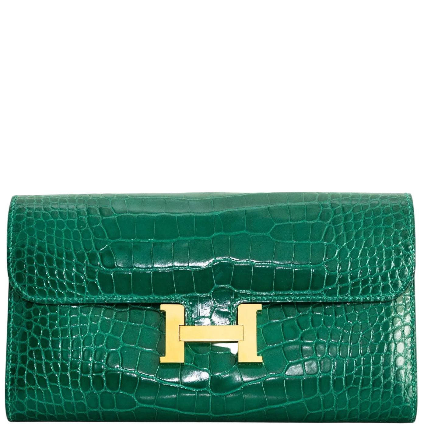 Hermès Constance Long Wallet Vert Émeraude Shiny Alligator Gold Hardware