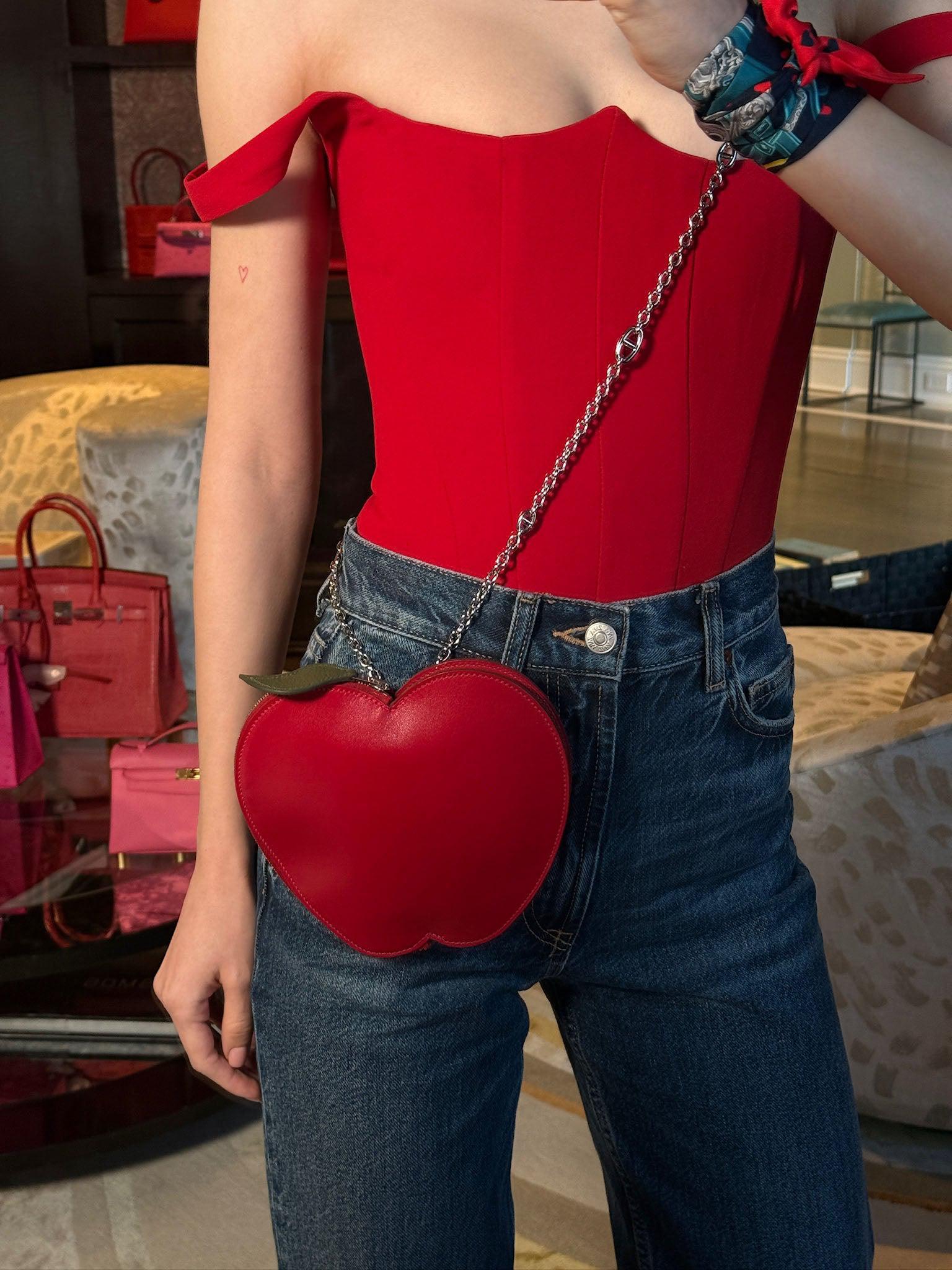 Hermès Hermail Rouge Vif Tadelakt Tutti-Frutti Pomme Clutch Apple