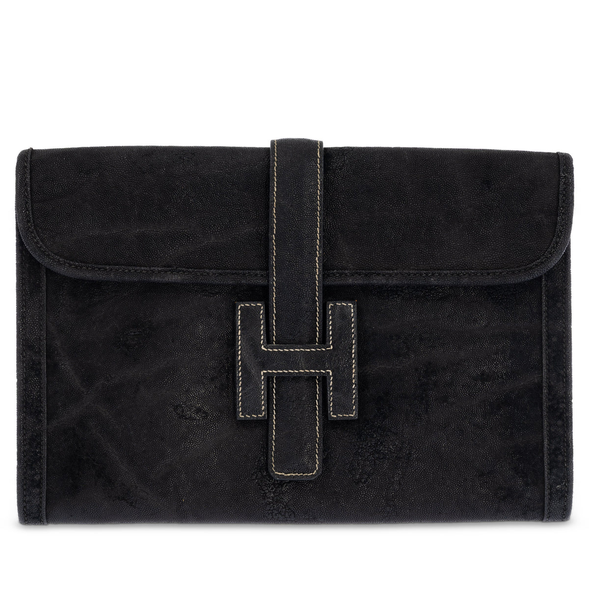 Hermès Jige 29 Noir Elephant, front view, closed with the leather H tab