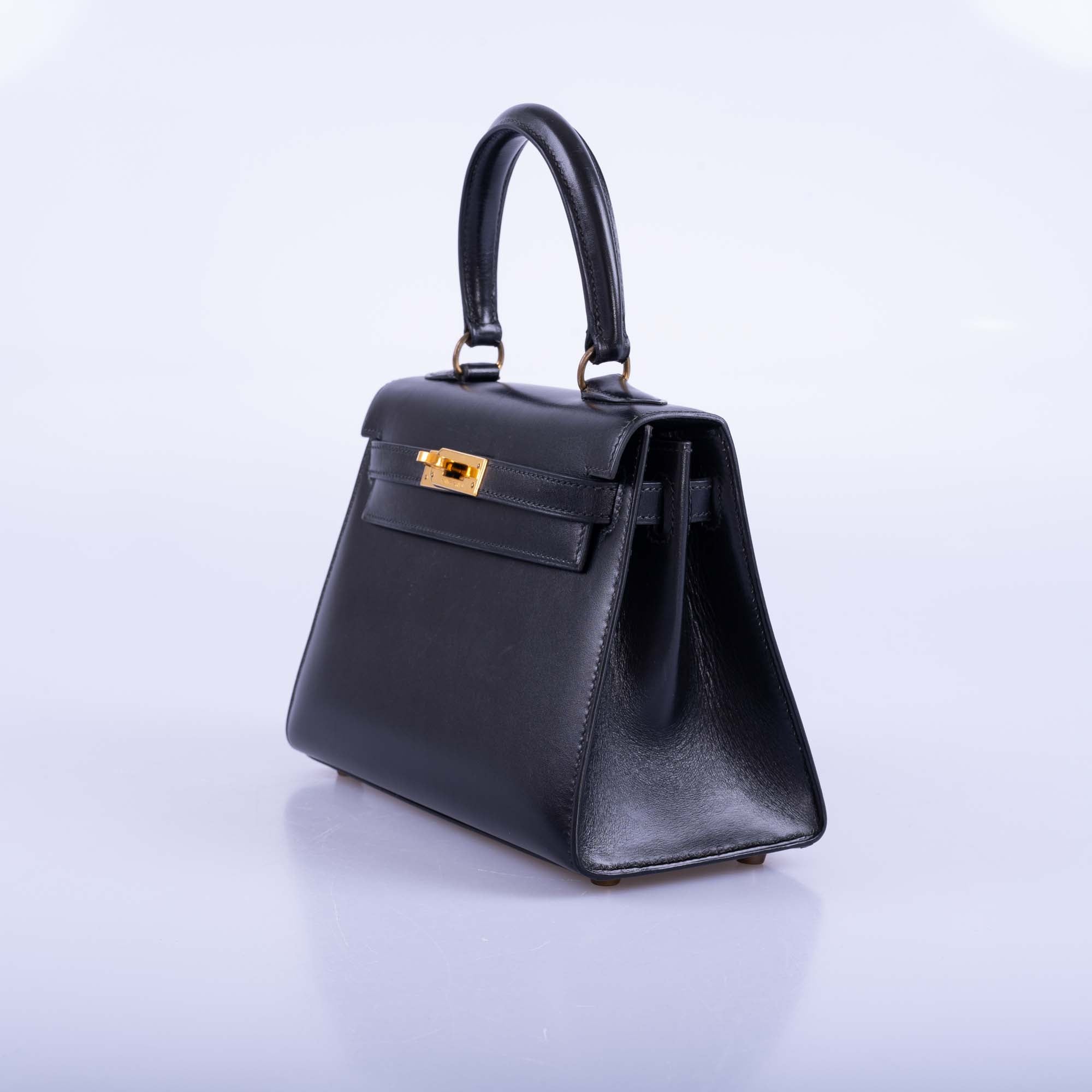 Hermès Kelly 20 Black Box Calf Gold Hardware