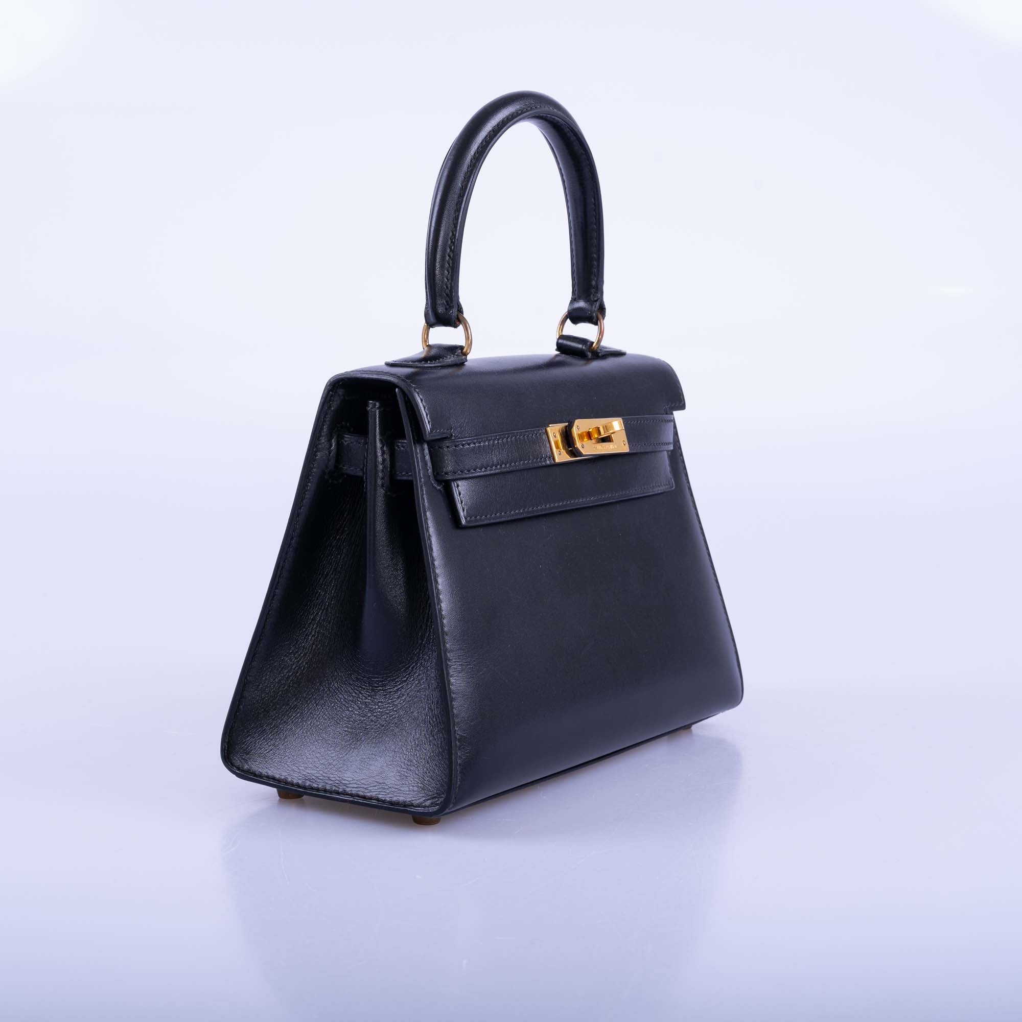 Hermès Kelly 20 Black Box Calf Gold Hardware