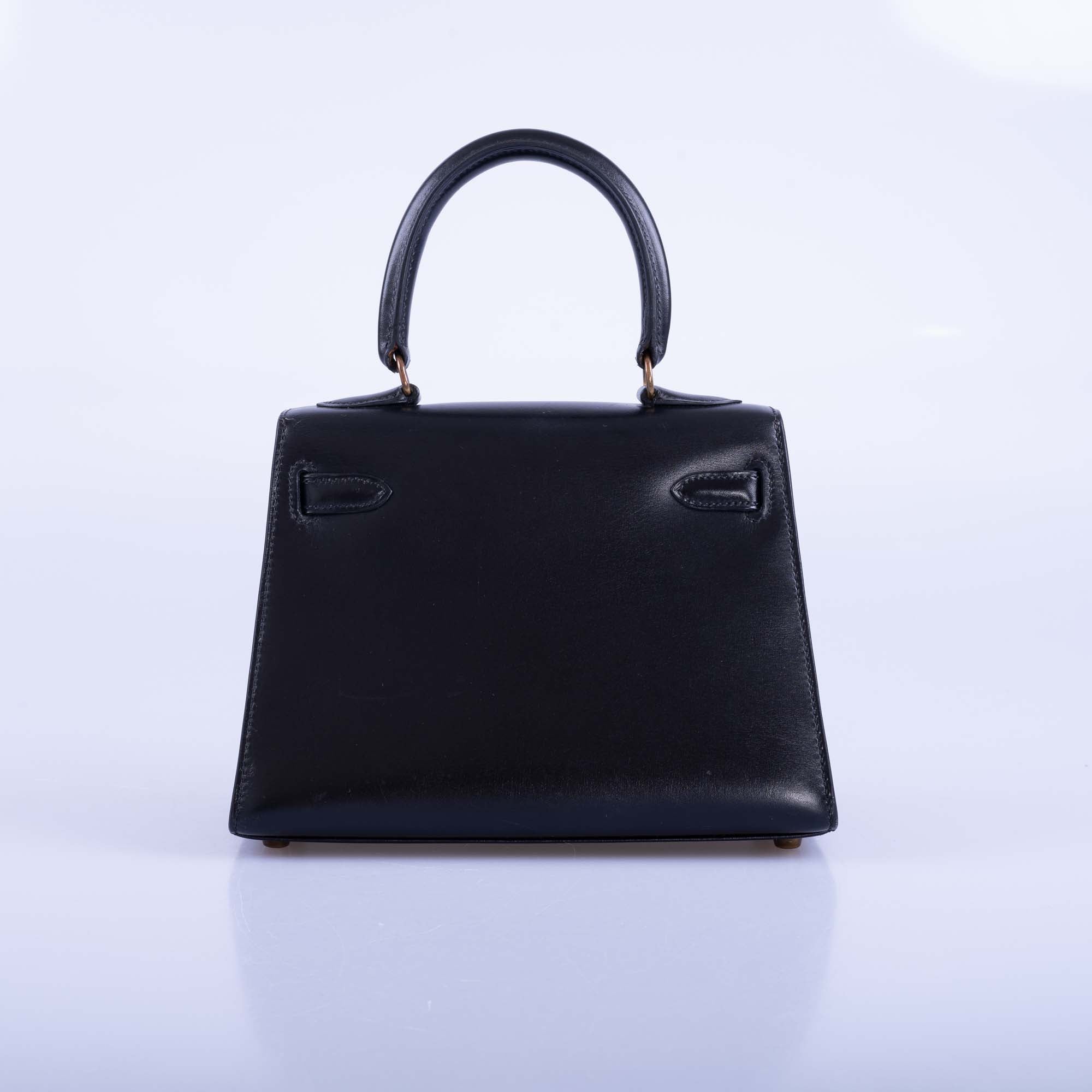 Hermès Kelly 20 Black Box Calf Gold Hardware