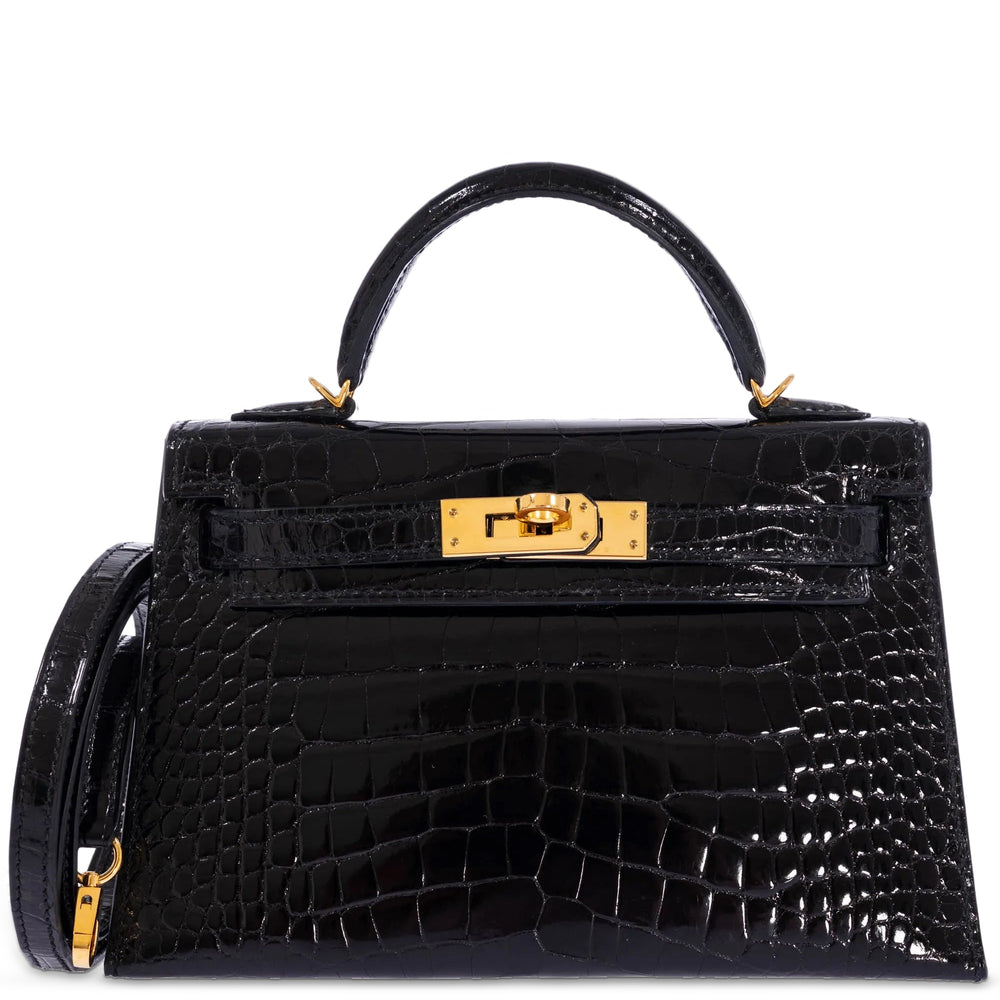 Hermès Kelly 20 Mini II Sellier Noir Shiny Alligator Gold Hardware, front view, closed, with the shoulder strap