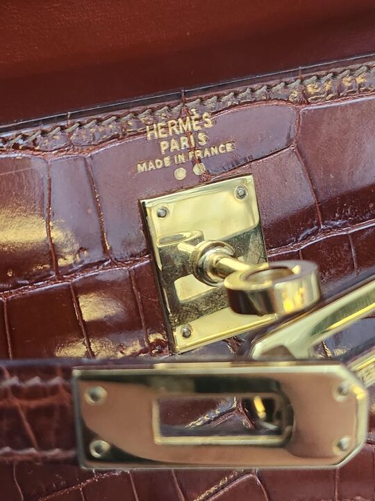 Hermès Kelly 20 in Miel Niloticus Crocodile with Gold hardware