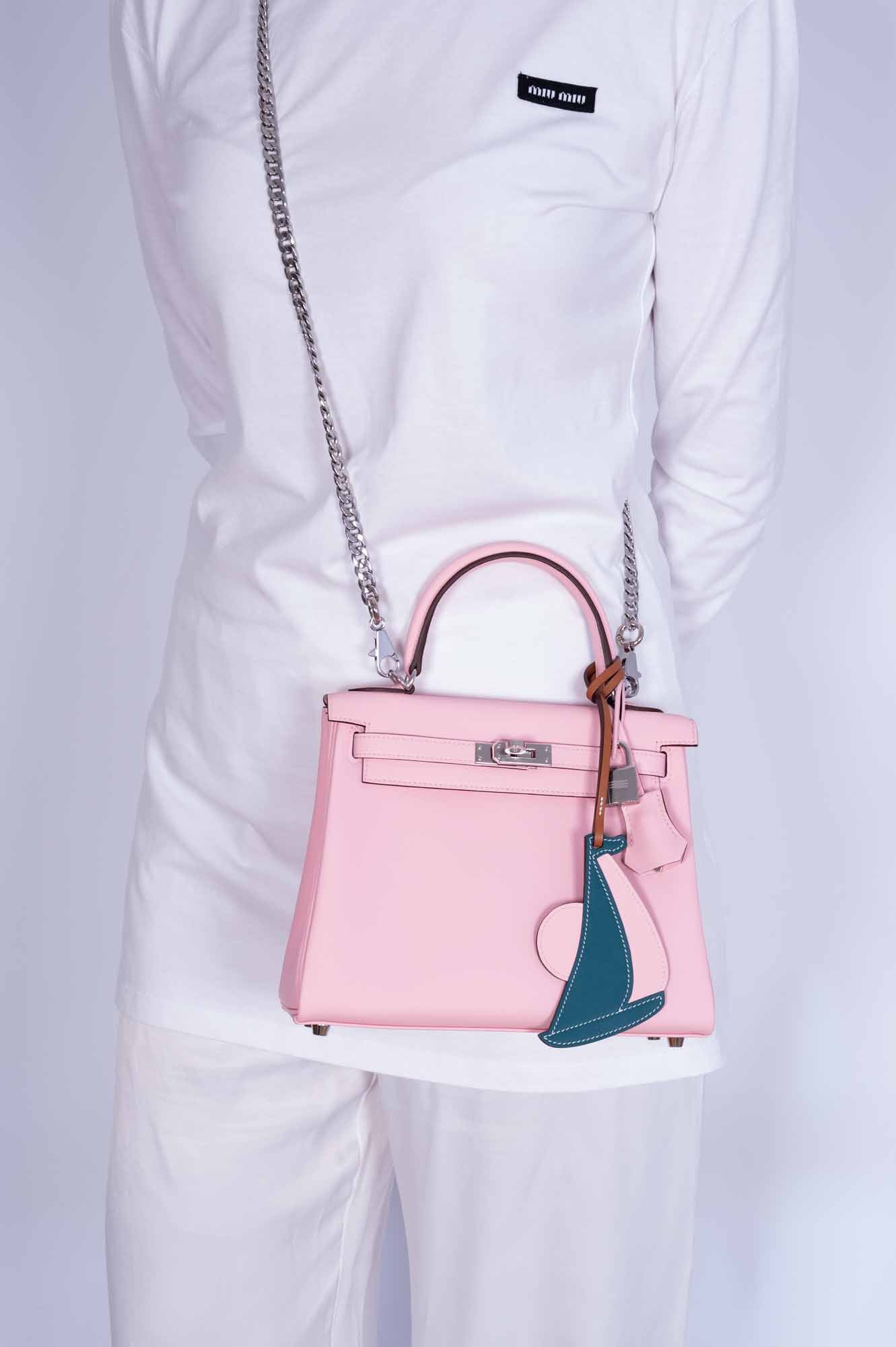 Hermès Kelly 25 Retourné Rose Sakura Swift Palladium Hardware
