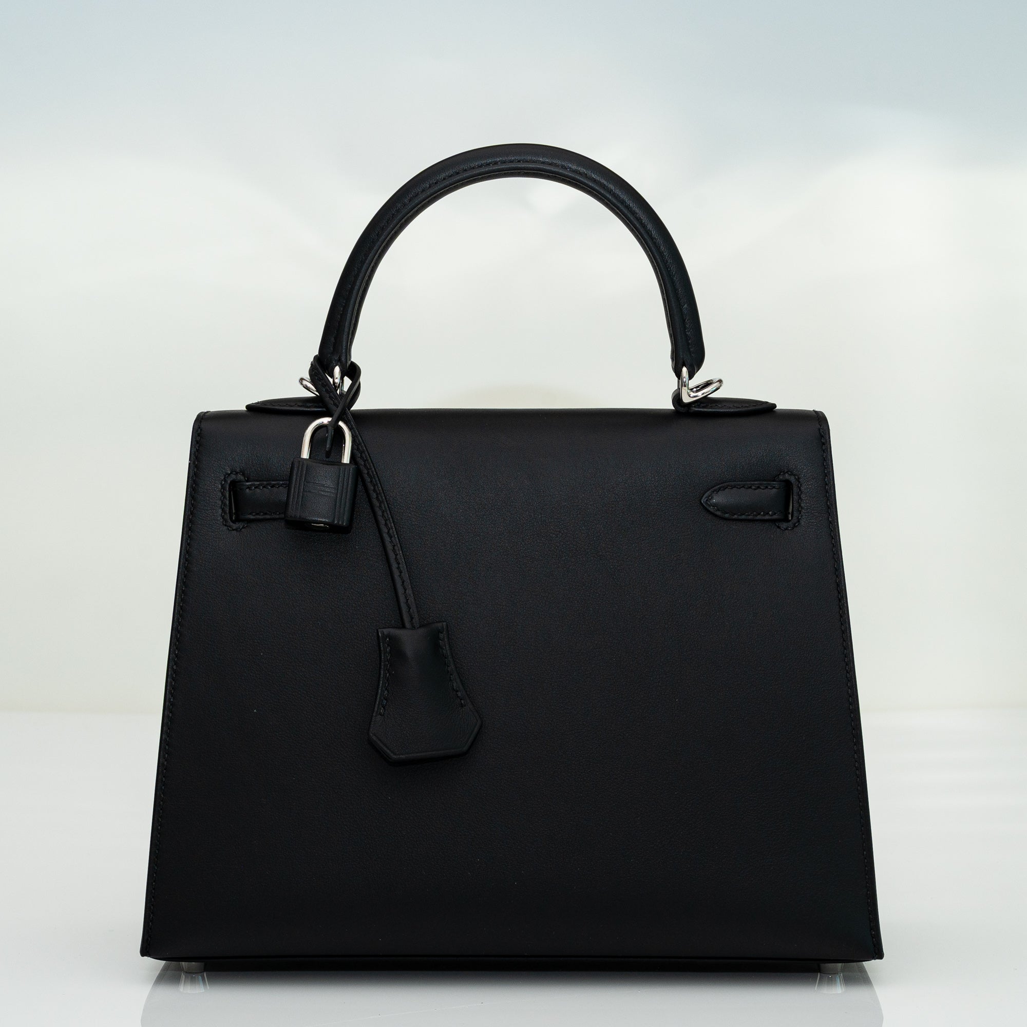 Hermès Kelly 25 Sellier Broderie Colla Noir Swift & Niloticus