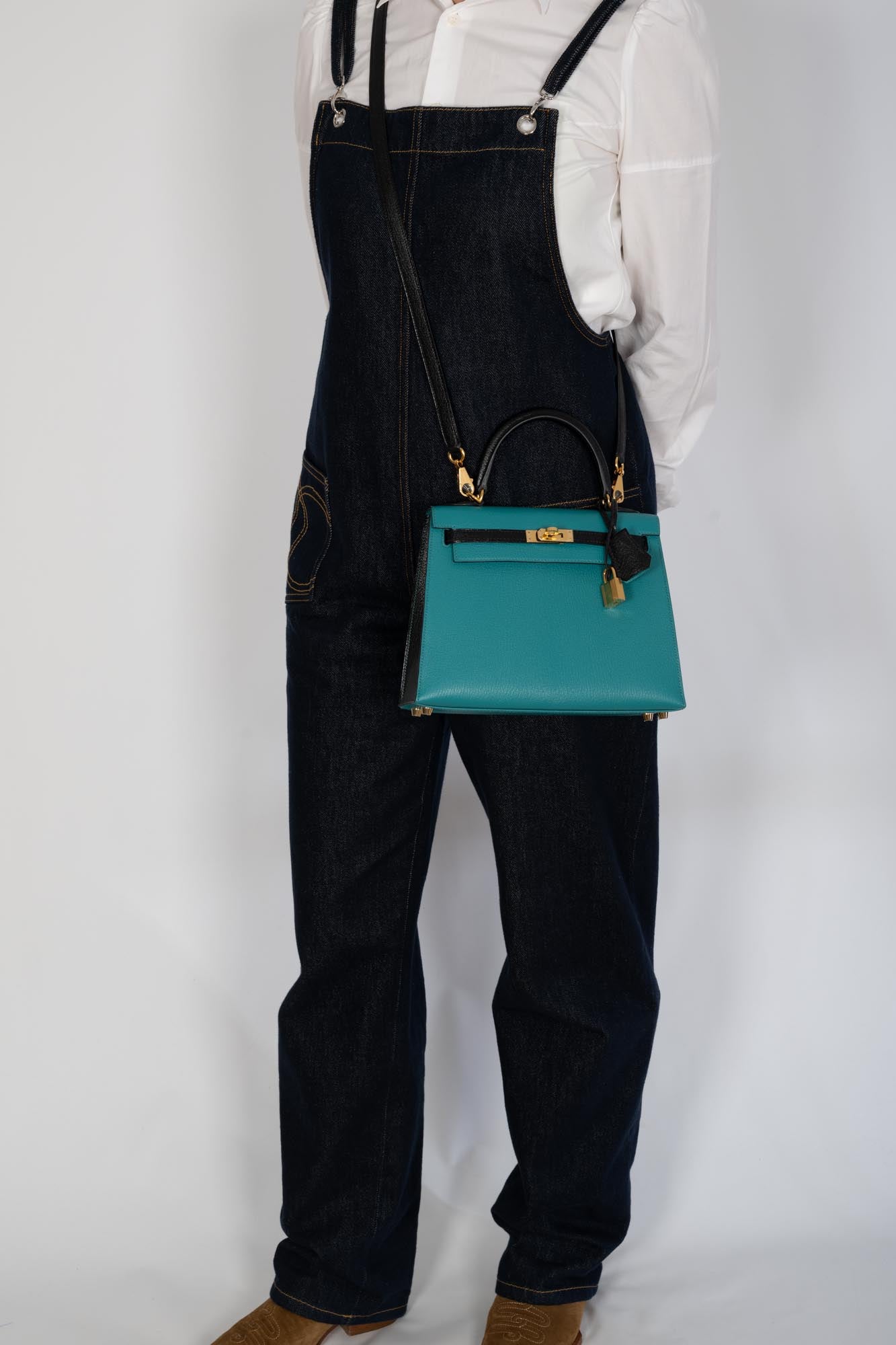 Hermès Kelly 25 Sellier HSS Special Order Blue Paon & Black Chèvre Mysore Gold Hardware