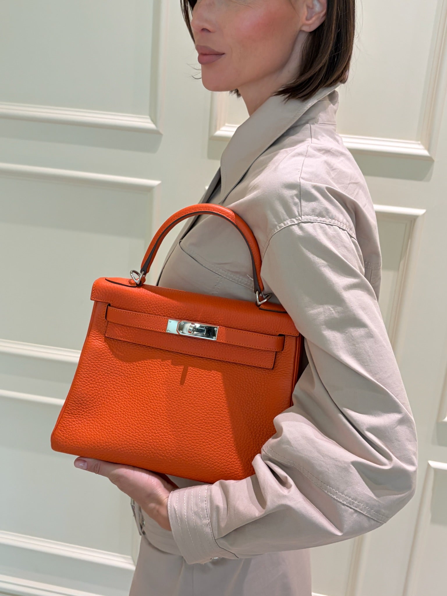 Hermès Kelly 28 Retourne Orange Clemence Palladium Hardware