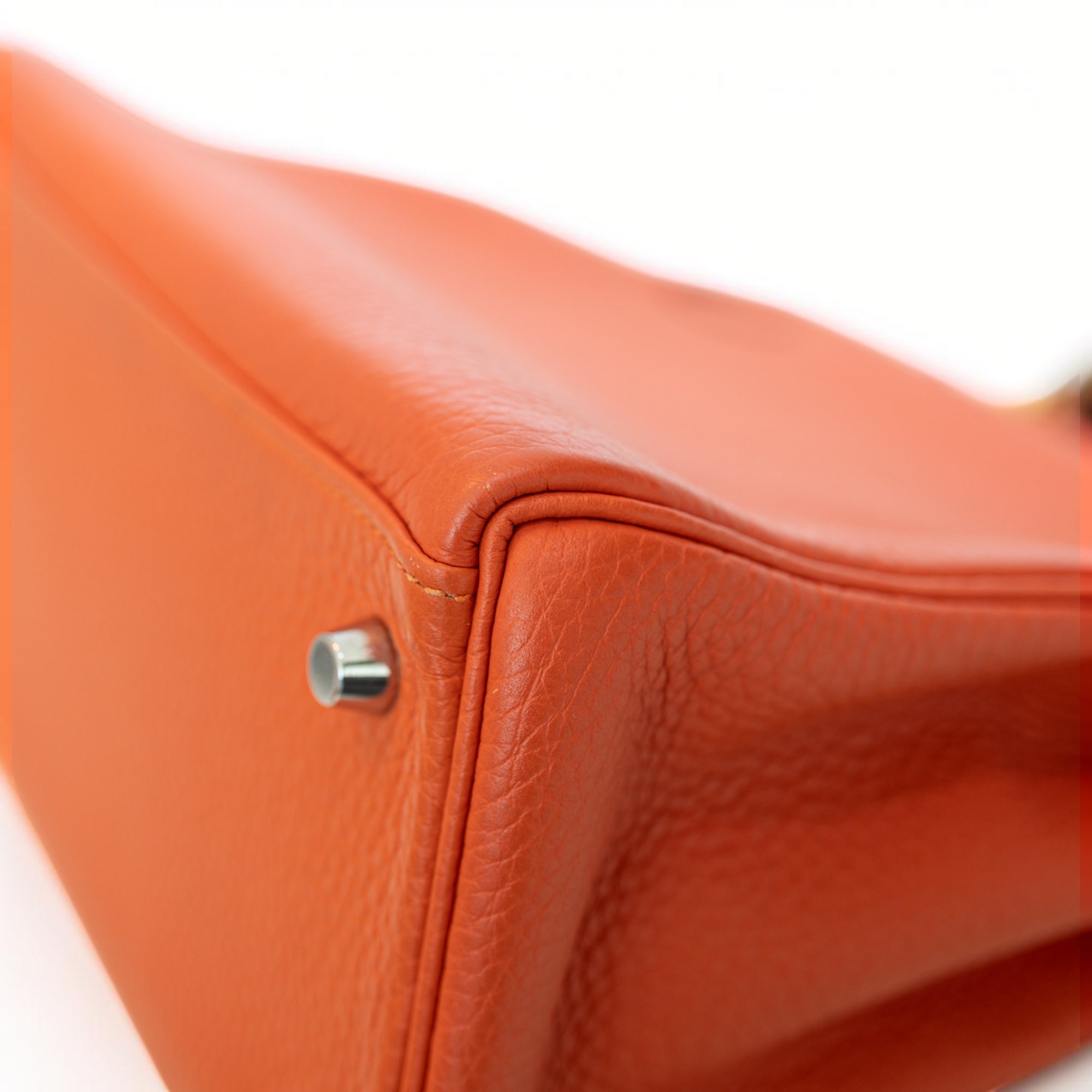 Hermès Kelly 28 Retourne Orange Clemence Palladium Hardware
