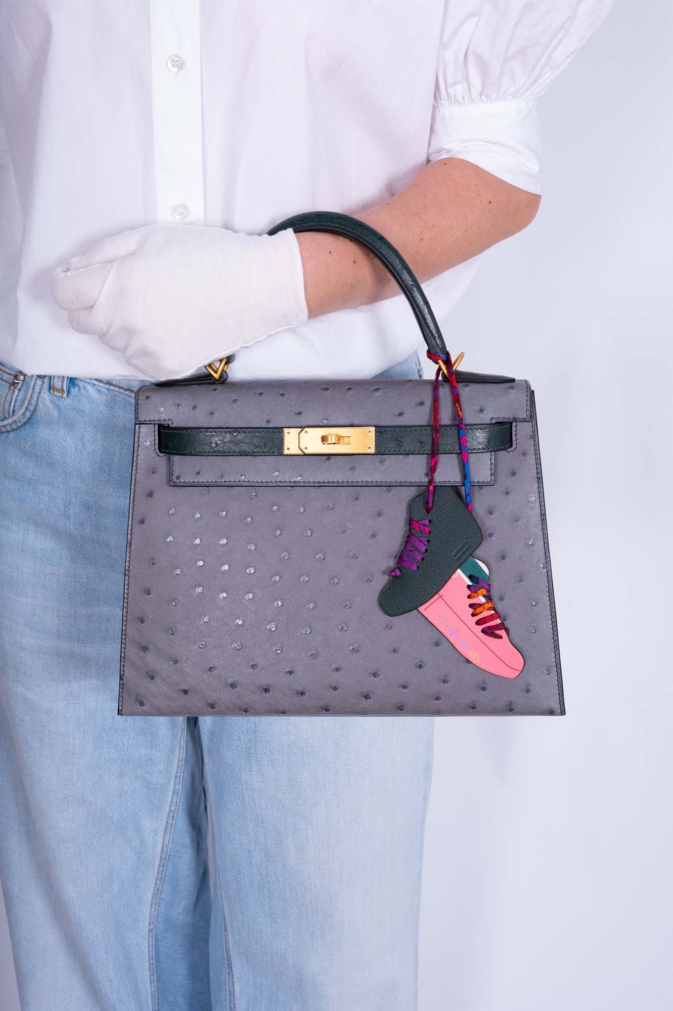 Hermès Kelly 28 Sellier HSS Gris Agate/Vert Titien Ostrich Brushed Gold Hardware