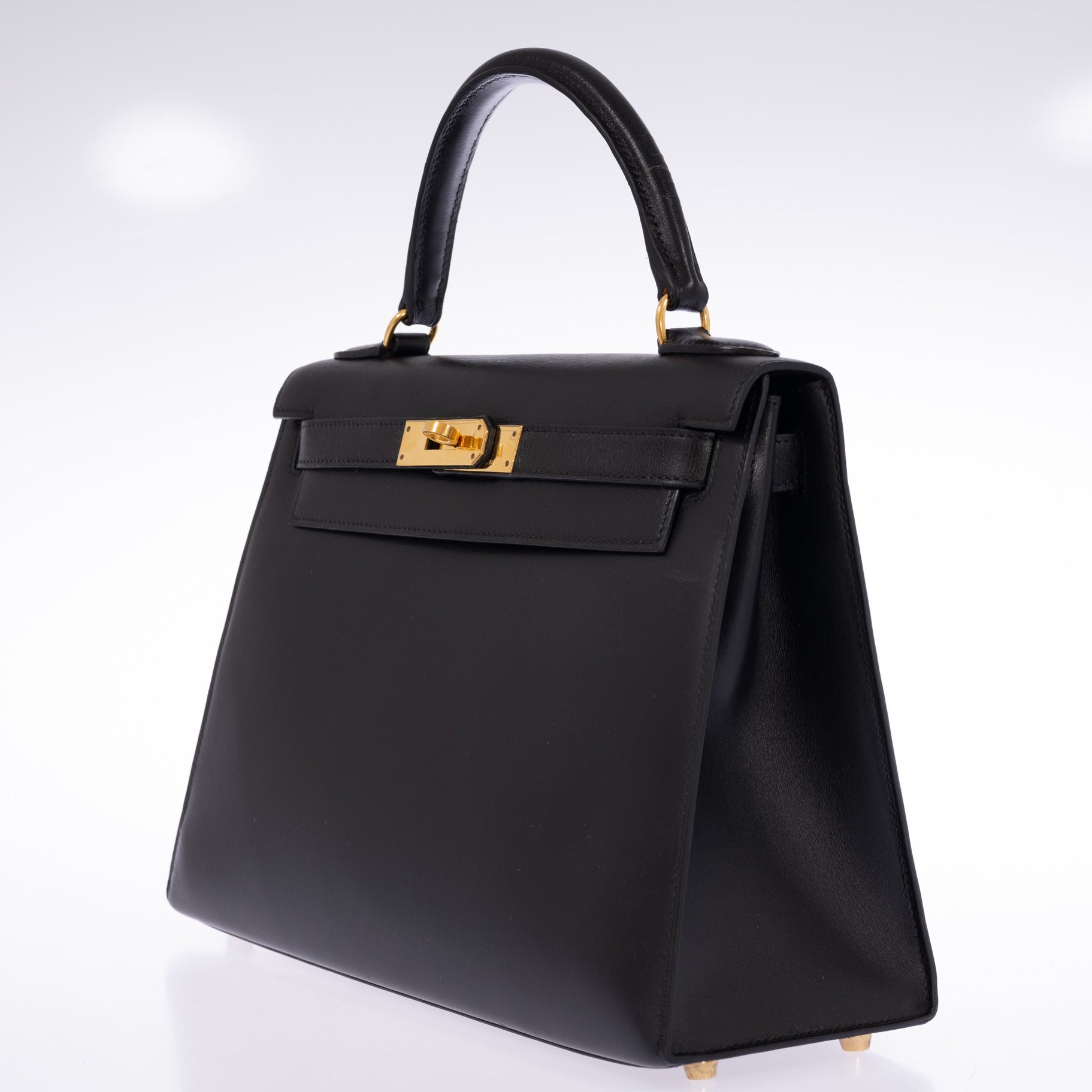 Hermès Kelly 28 Sellier Noir Box Calf Gold Hardware
