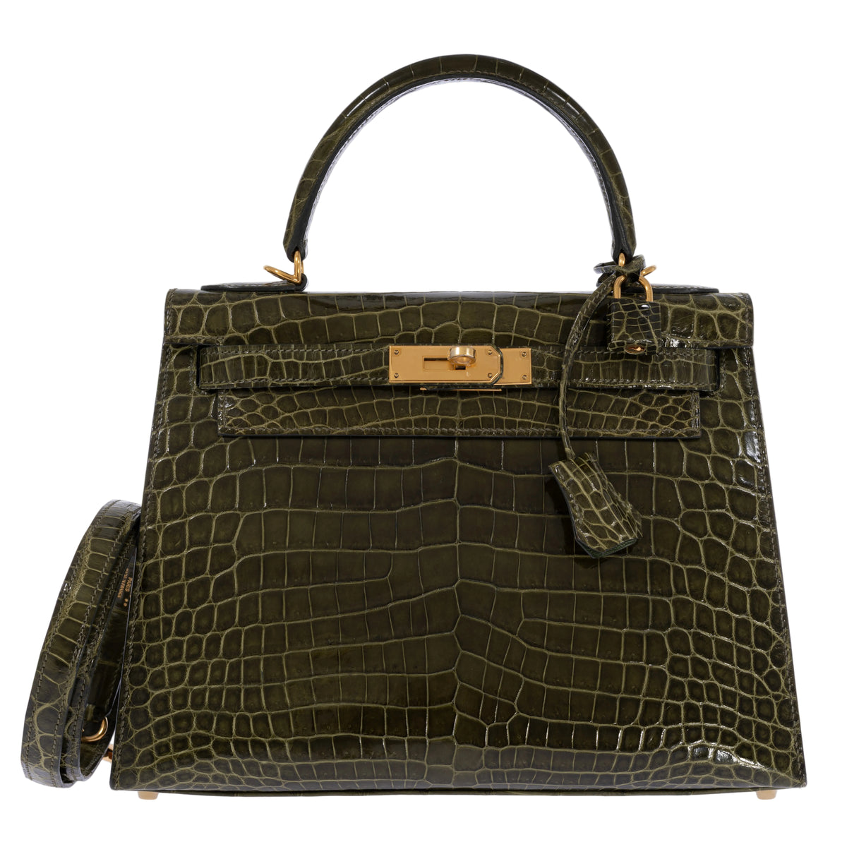 Hermès Kelly 28 Sellier Vert Véronèse shiny Niloticus crocodile with gold hardware, closed front view with lock, clochette and the shoulder strap.