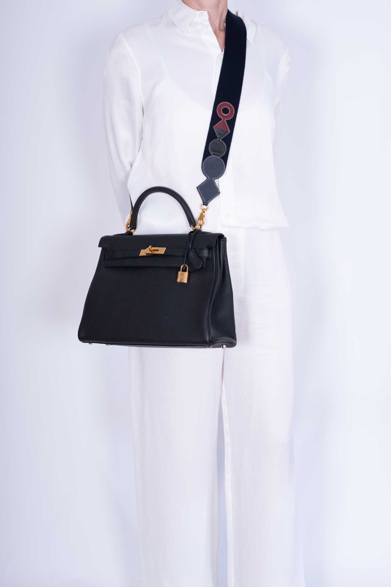 Hermès Kelly 32 Black Togo Gold Hardware