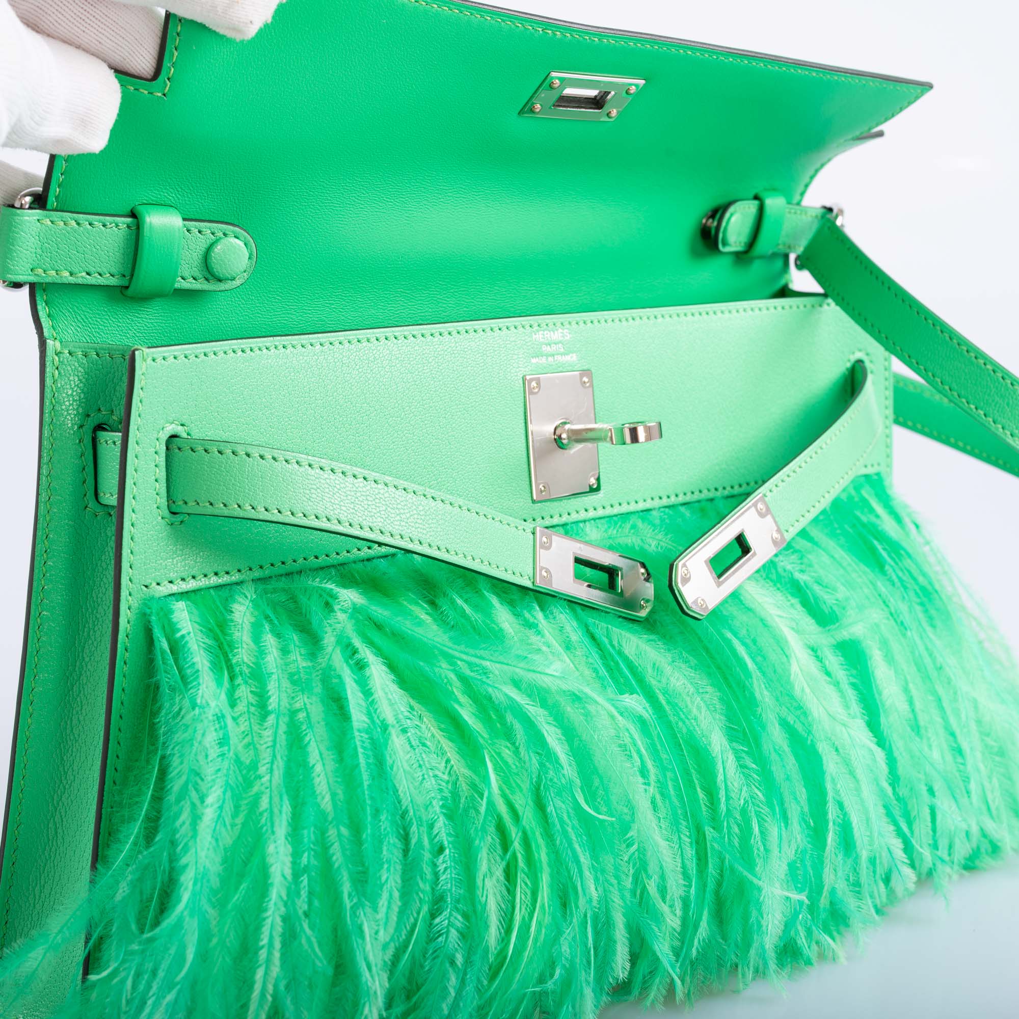 Hermès Kelly Élan "Plumes" Vert Comics Chèvre Chamkila &amp; Ostrich Feather Palladium Hardware