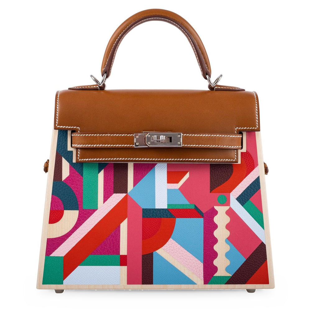 Hermès Kelly Picnic Kellywood Perspective Cavalière Wood Barenia Palladium Hardware, front view, closed