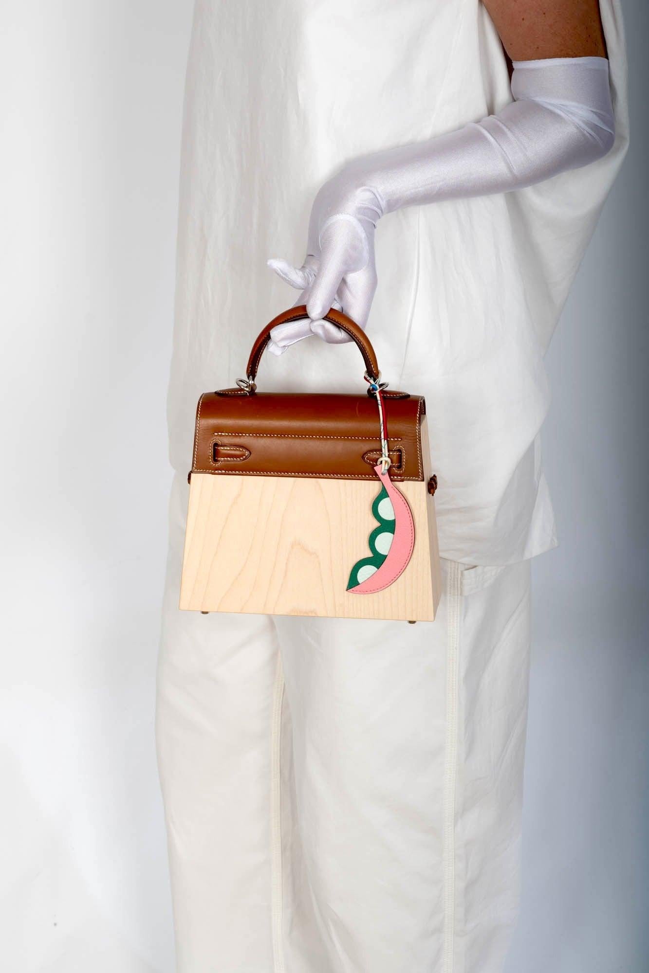 Hermès Kelly Picnic Kellywood Perspective Cavalière Wood Barenia Palladium Hardware