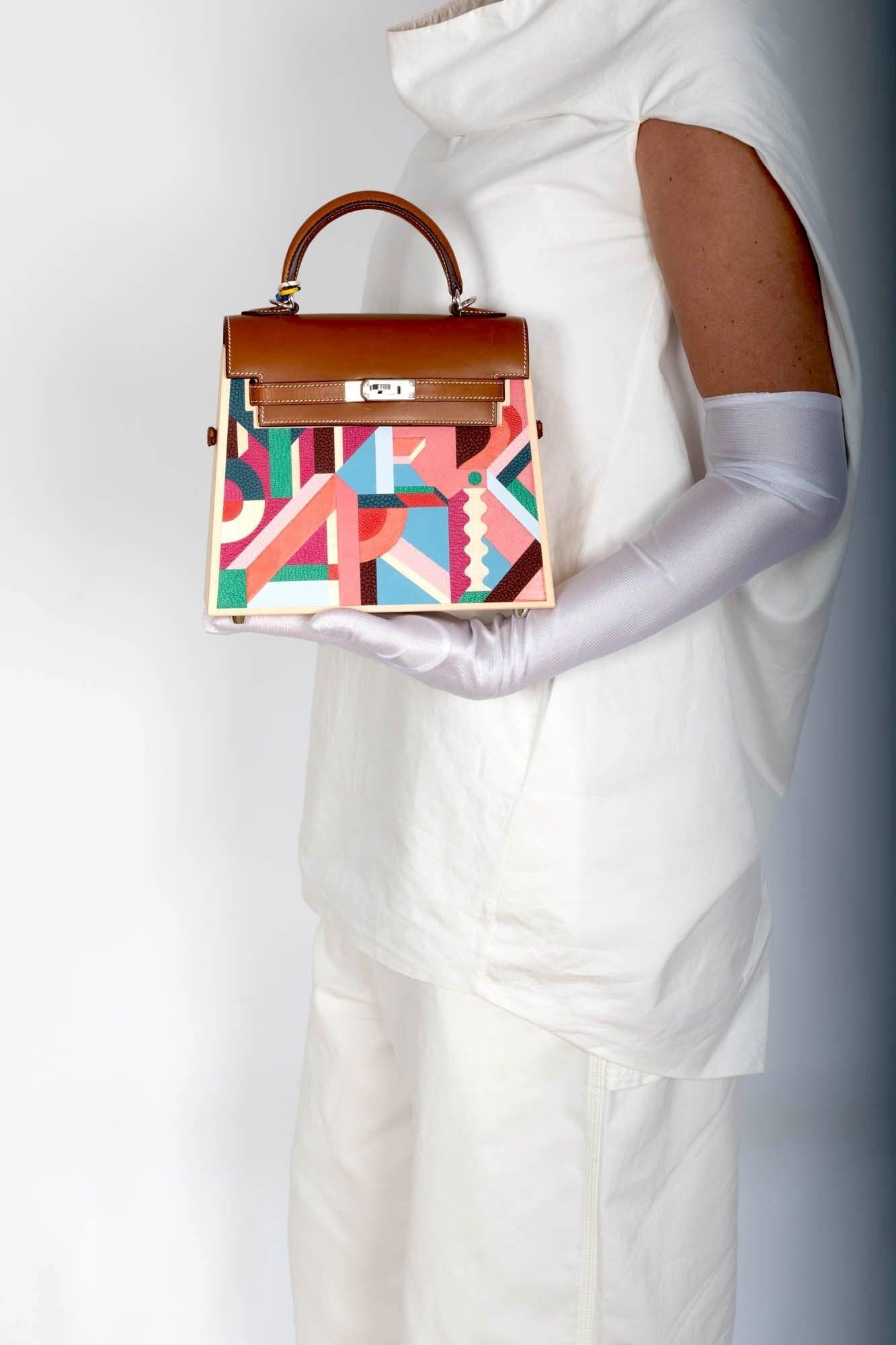 Hermès Kelly Picnic Kellywood Perspective Cavalière Wood Barenia Palladium Hardware