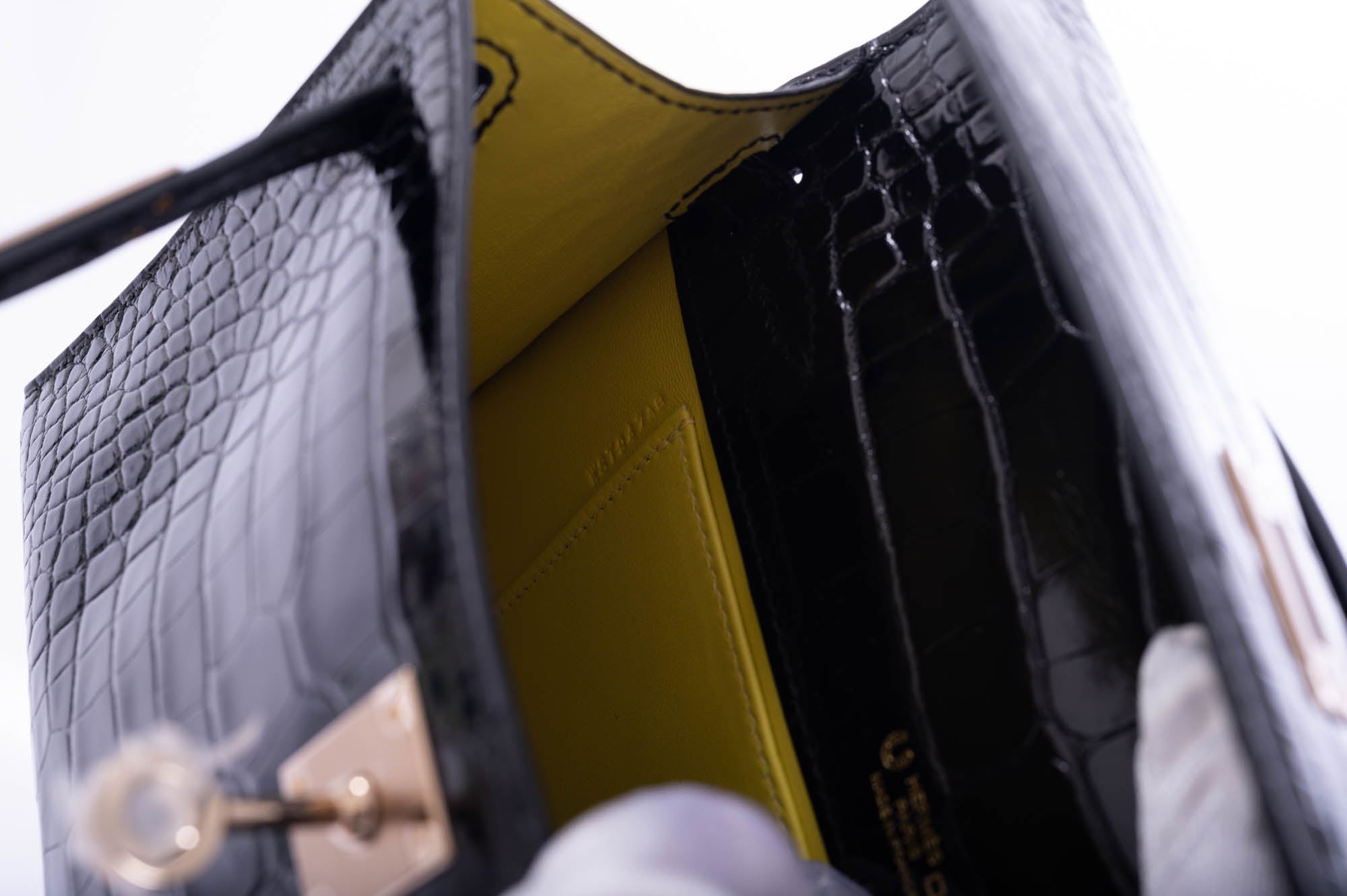 Hermès Kelly Pochette HSS Noir / Lime Interior Shiny Alligator Permabrass Hardware