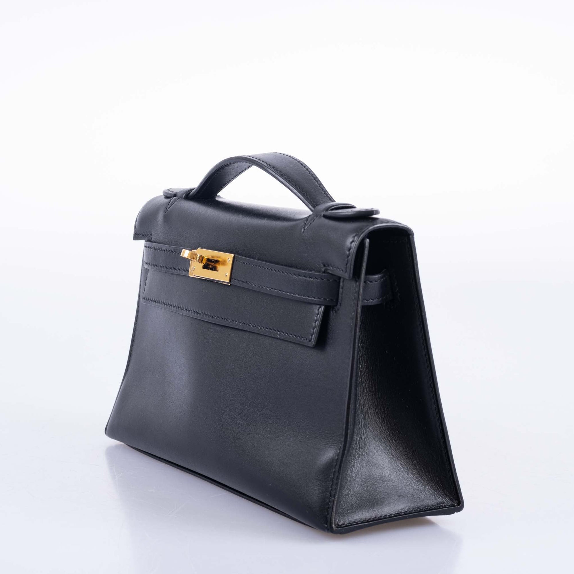 Hermès Kelly Pochette Noir Box Calf Gold Hardware