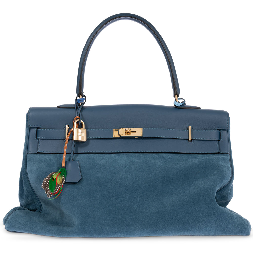 Hermès Kelly Relax 50 Grizzly Bleu Thalassa Doblis Suede and Swift Permabrass Hardware, front view with padlock and clochette, shown with charms sold separately