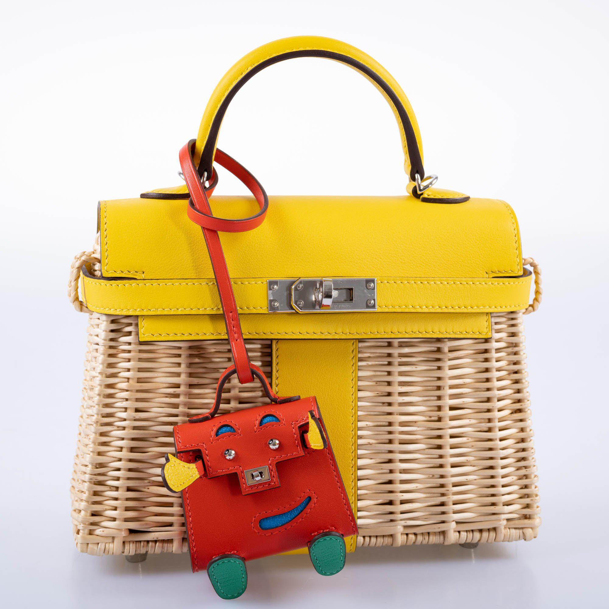 Hermès Micro Kelly Quelle Idole Bag Charm Capucine / Jaune de Naples / Vert Vertigo / Zanzibar Tadelakt Palladium Hardware