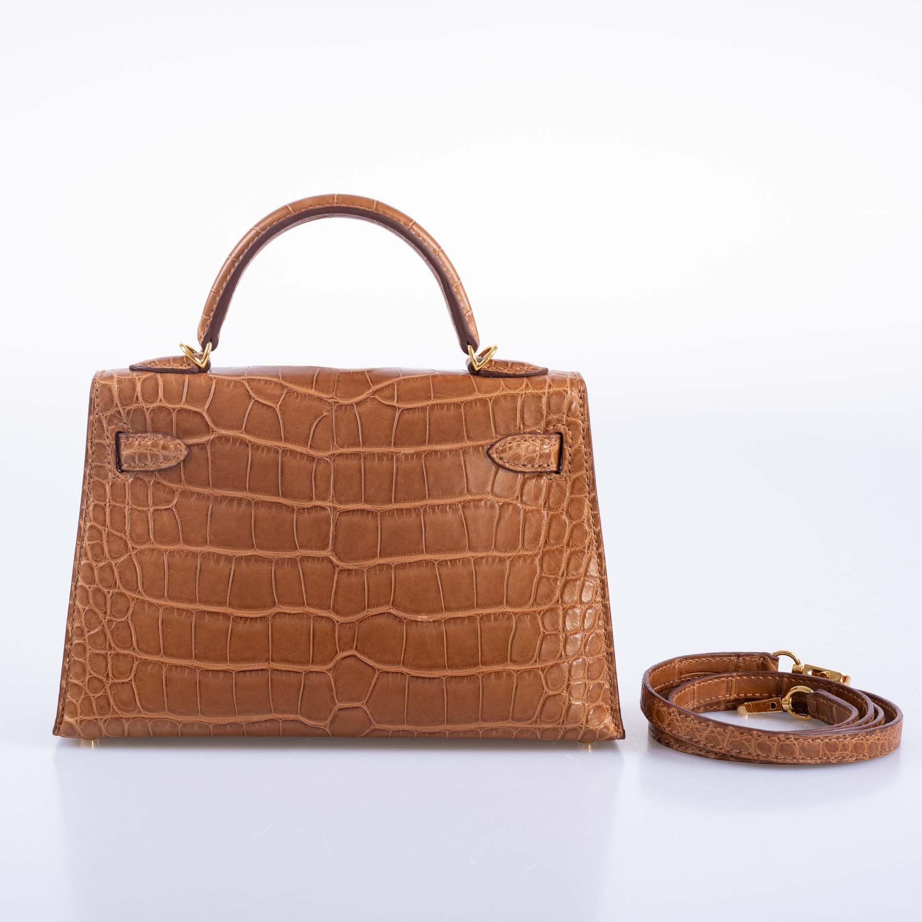 Hermès Mini Kelly 20 II Sellier Gold Matte Alligator Gold Hardware