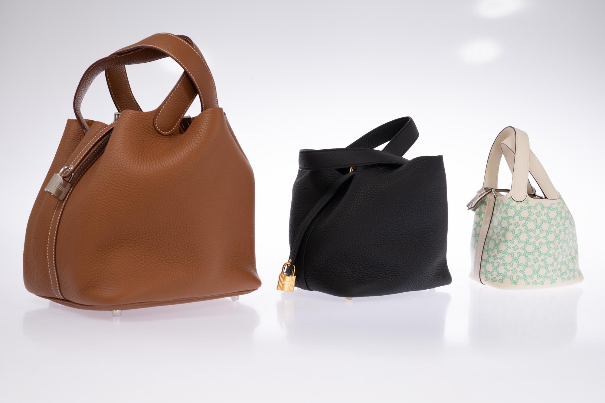 Hermès Picotin Lock 22 Gold Taurillon Clemence with Palladium Hardware