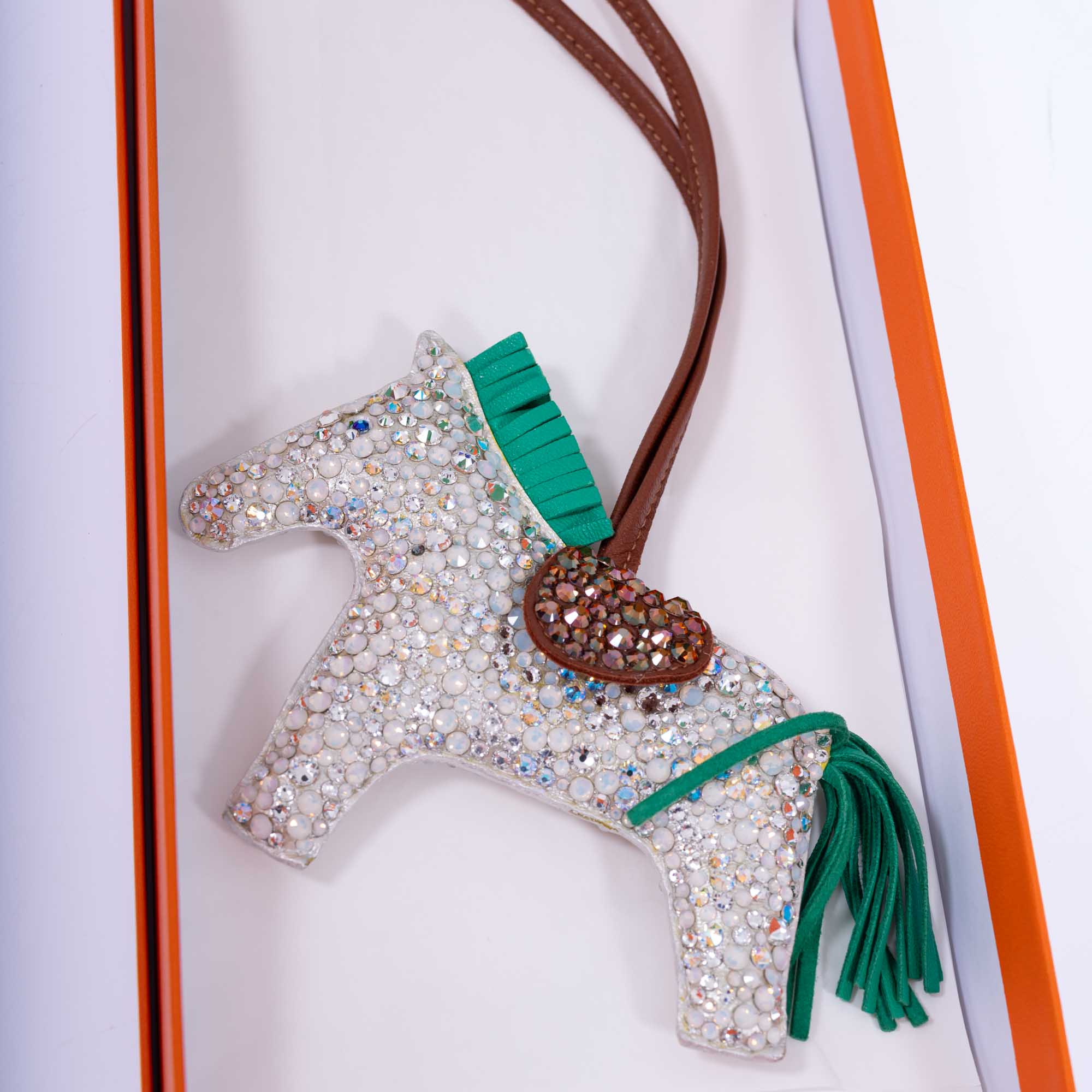 Hermès Rodeo MM Milo Lambskin White and Menthe Charm Custom Swarovski