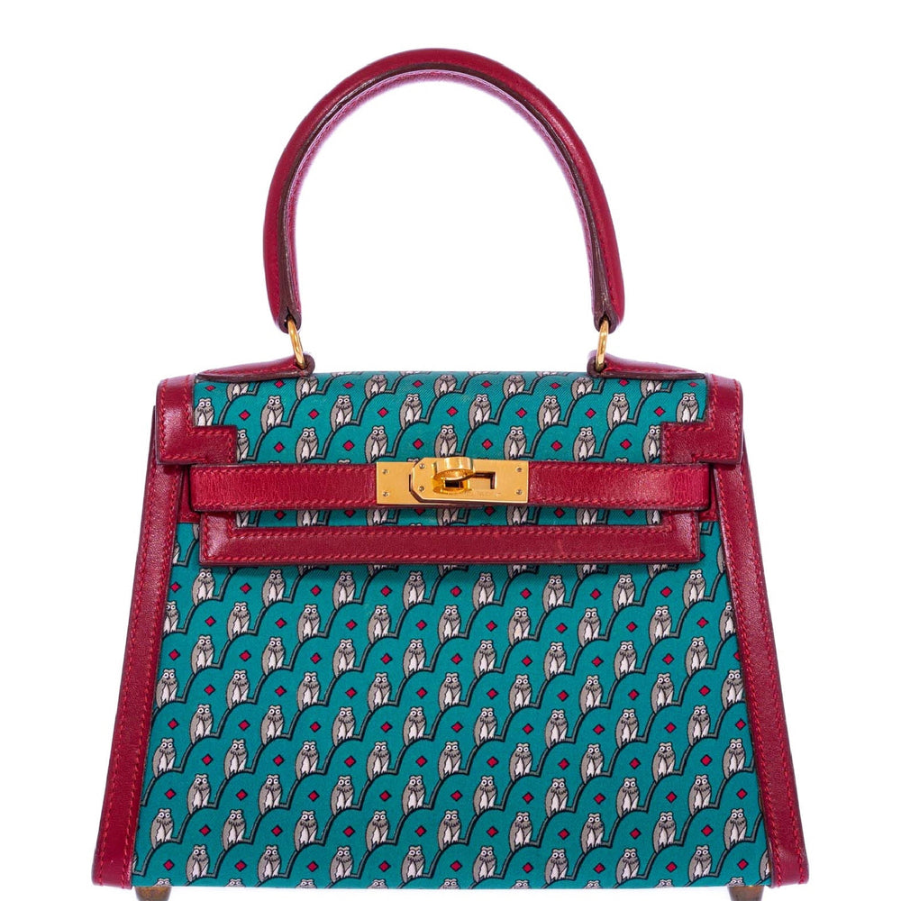 Hermès Vintage Kelly 20 Sellier Owl Print Turquoise Silk & Rouge Vif Box Calf Gold Hardware